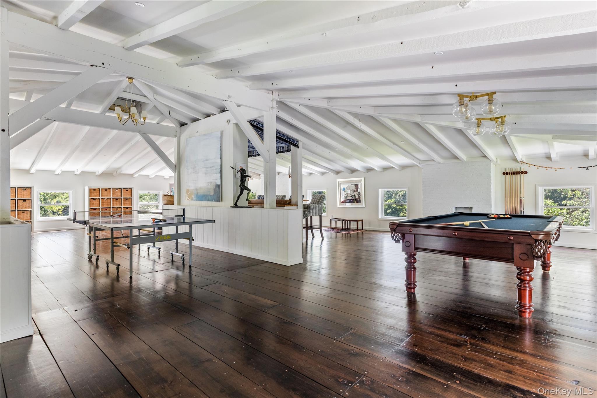 145 Oyster Bay Road, Locust Valley, NY 11560