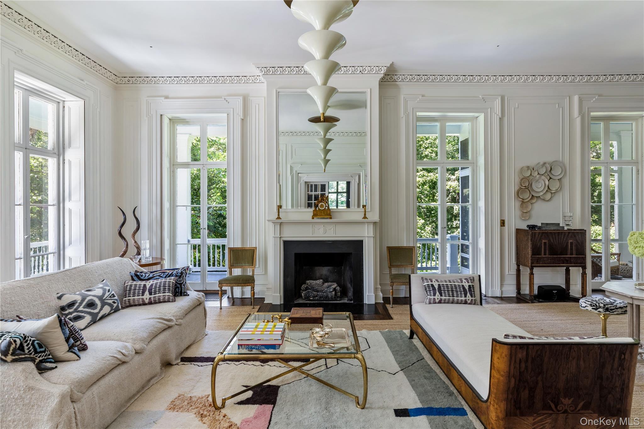 145 Oyster Bay Road, Locust Valley, NY 11560