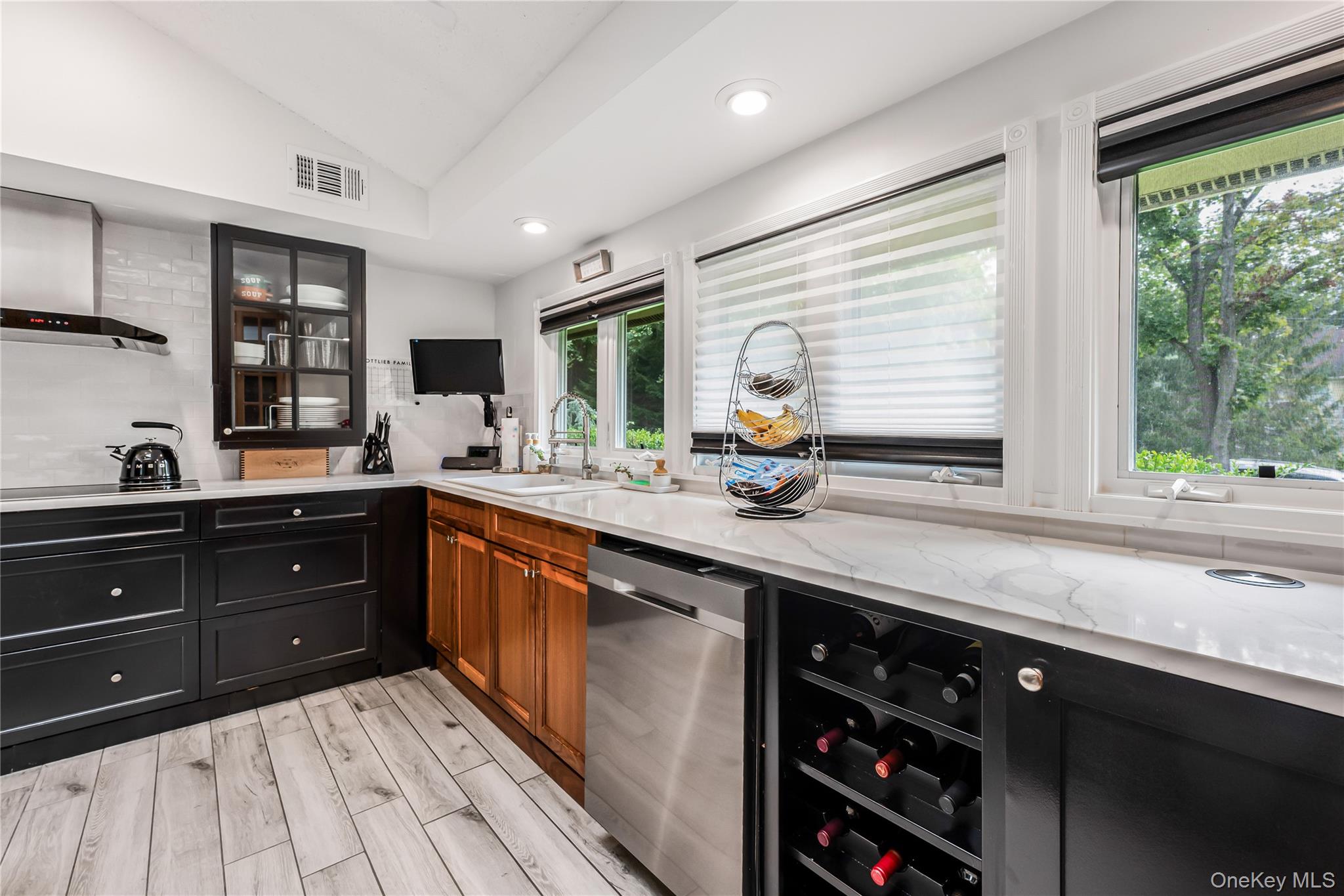 1 Clark Street, Smithtown, NY 11787