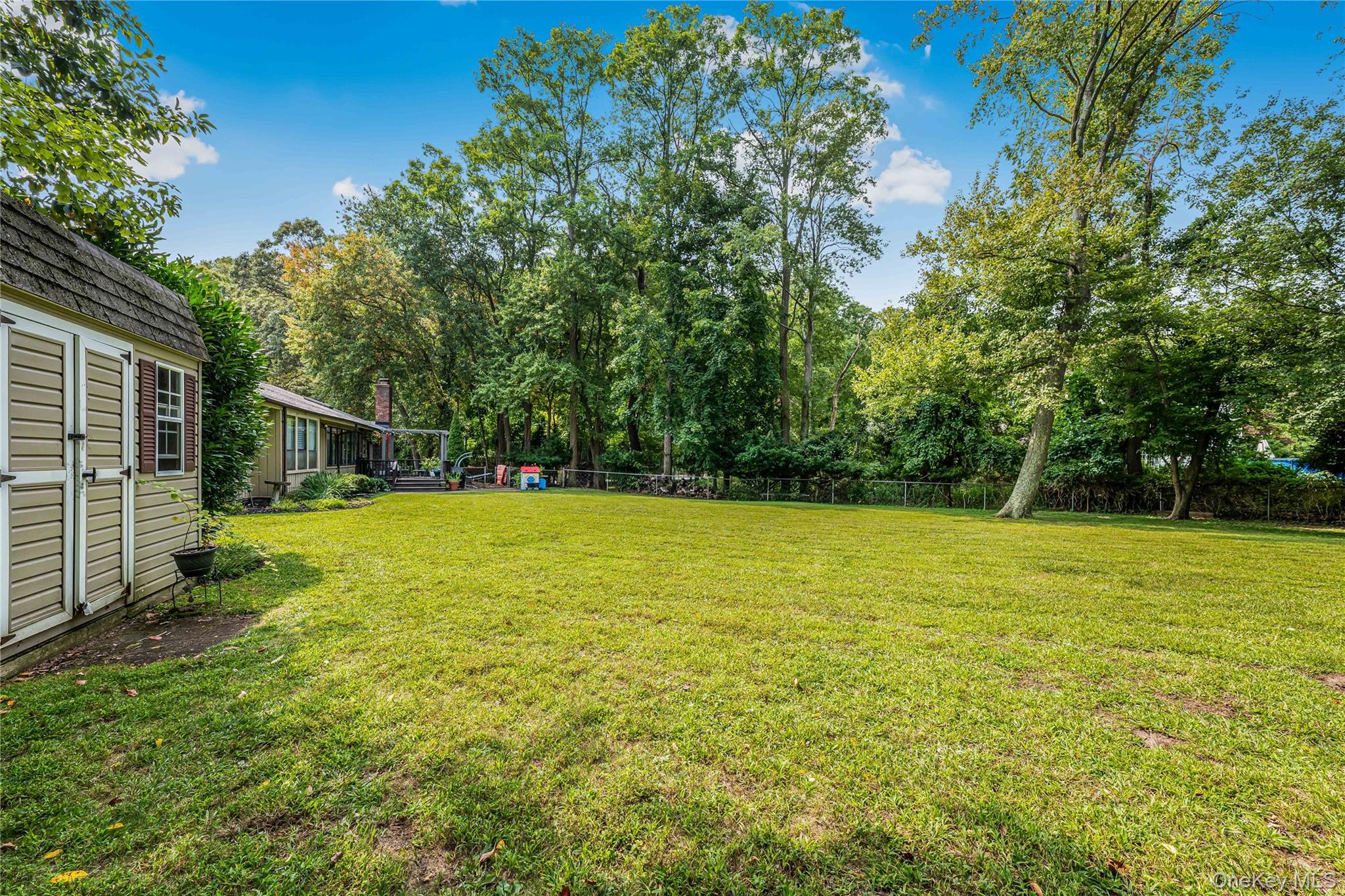 1 Clark Street, Smithtown, NY 11787