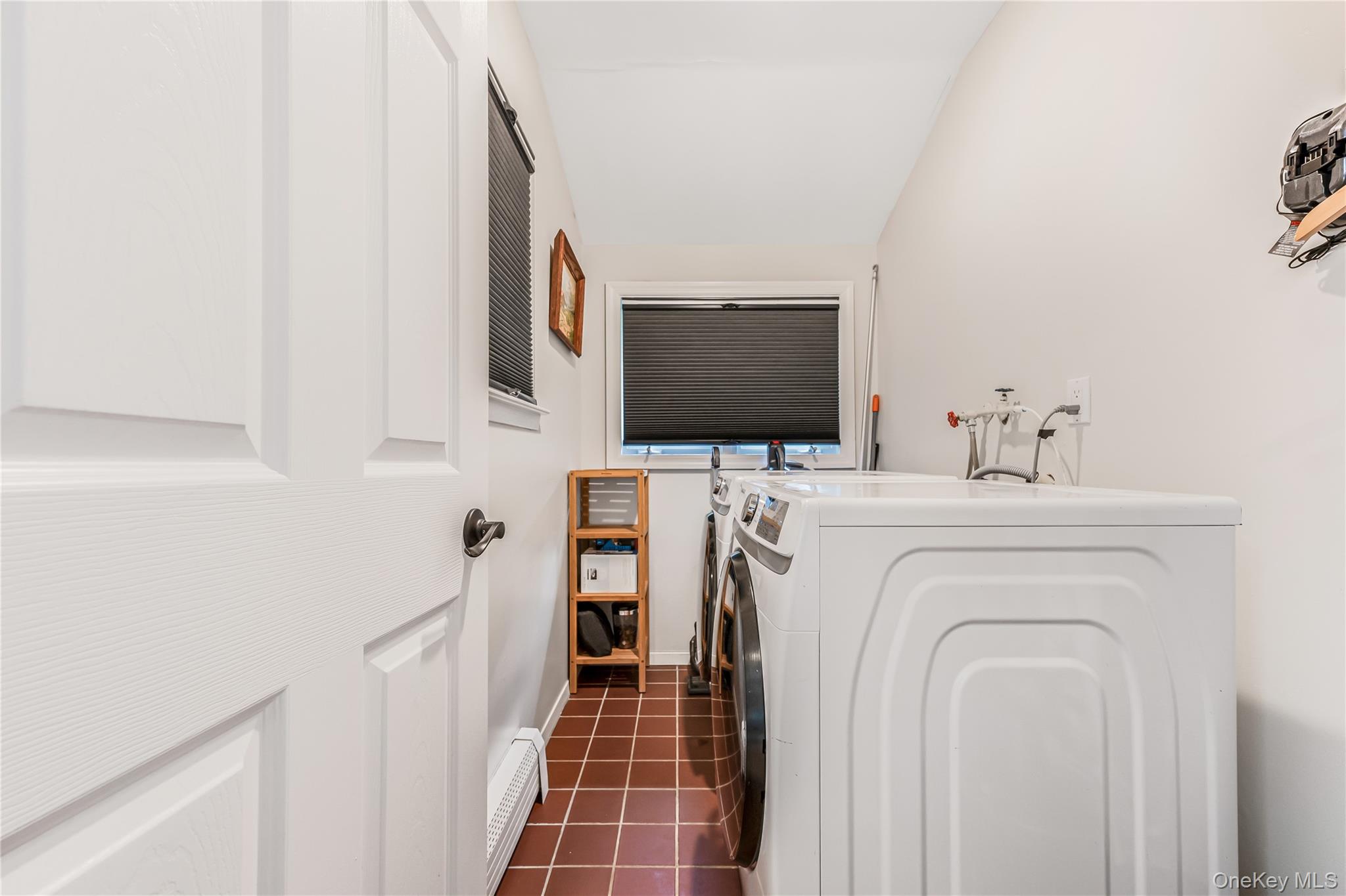 1 Clark Street, Smithtown, NY 11787