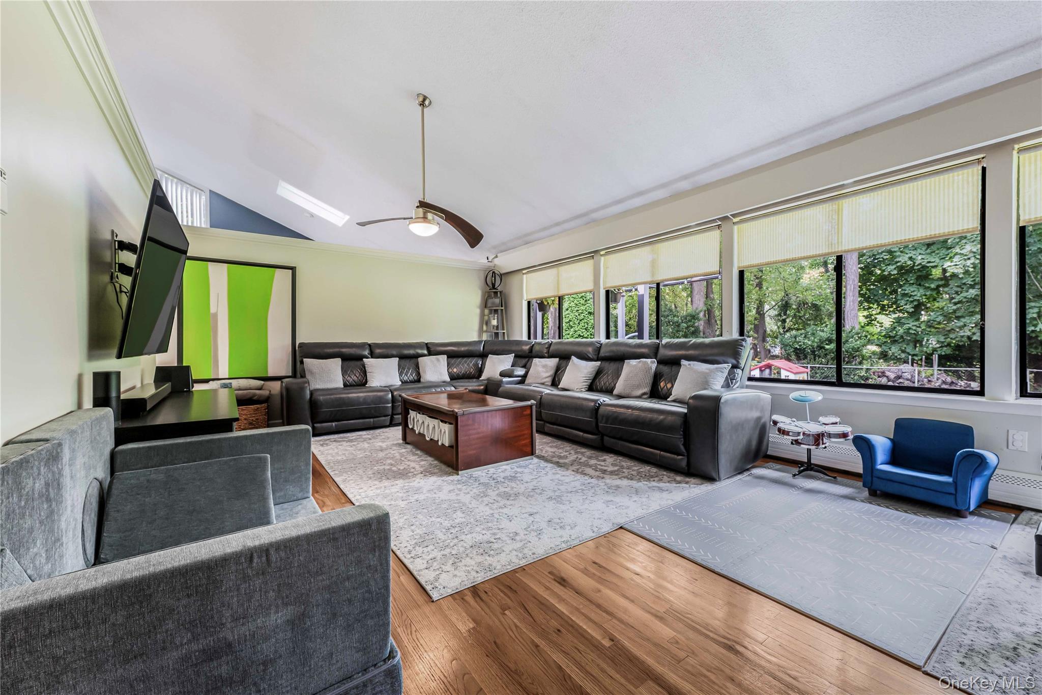 1 Clark Street, Smithtown, NY 11787