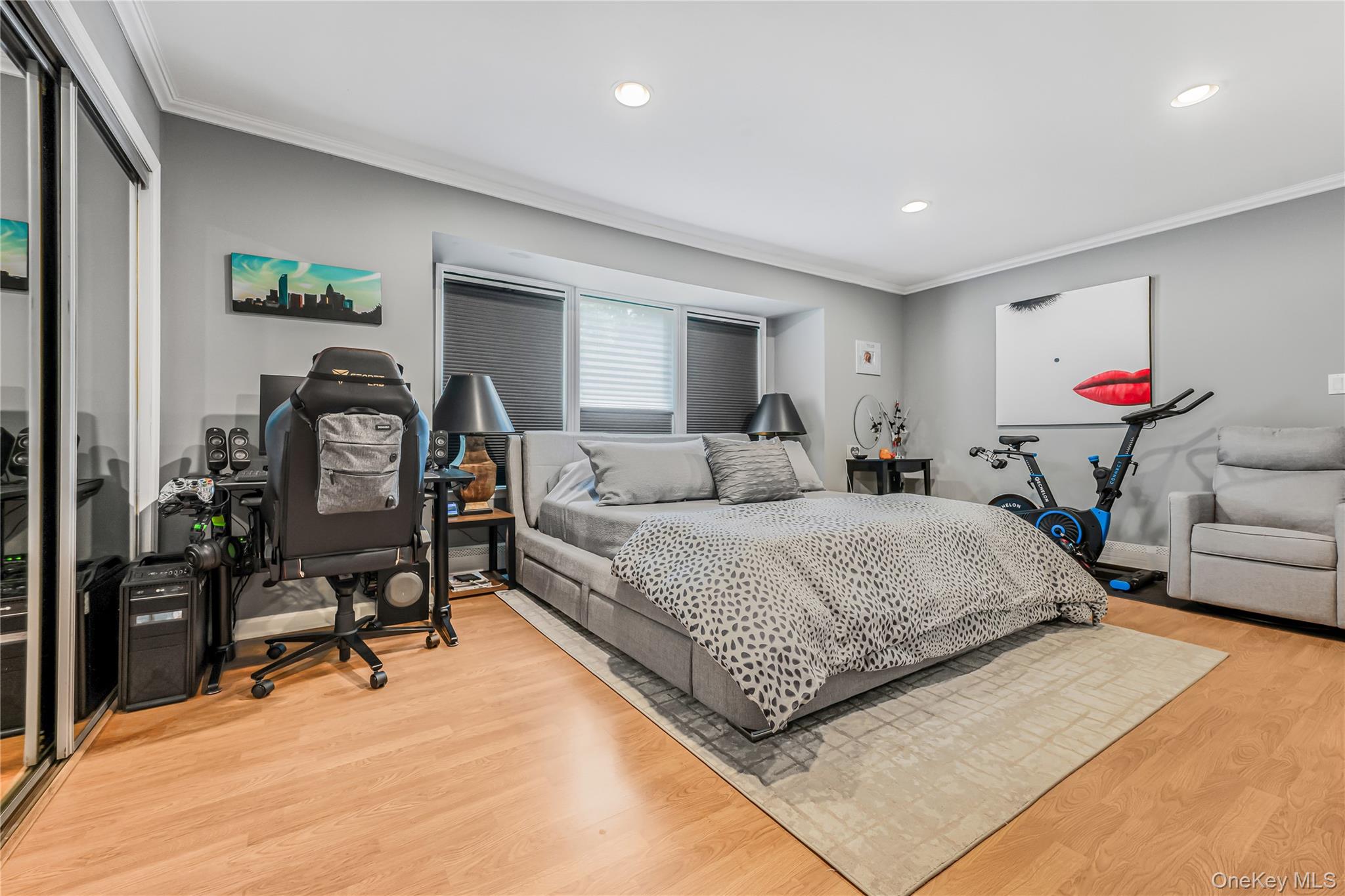 1 Clark Street, Smithtown, NY 11787