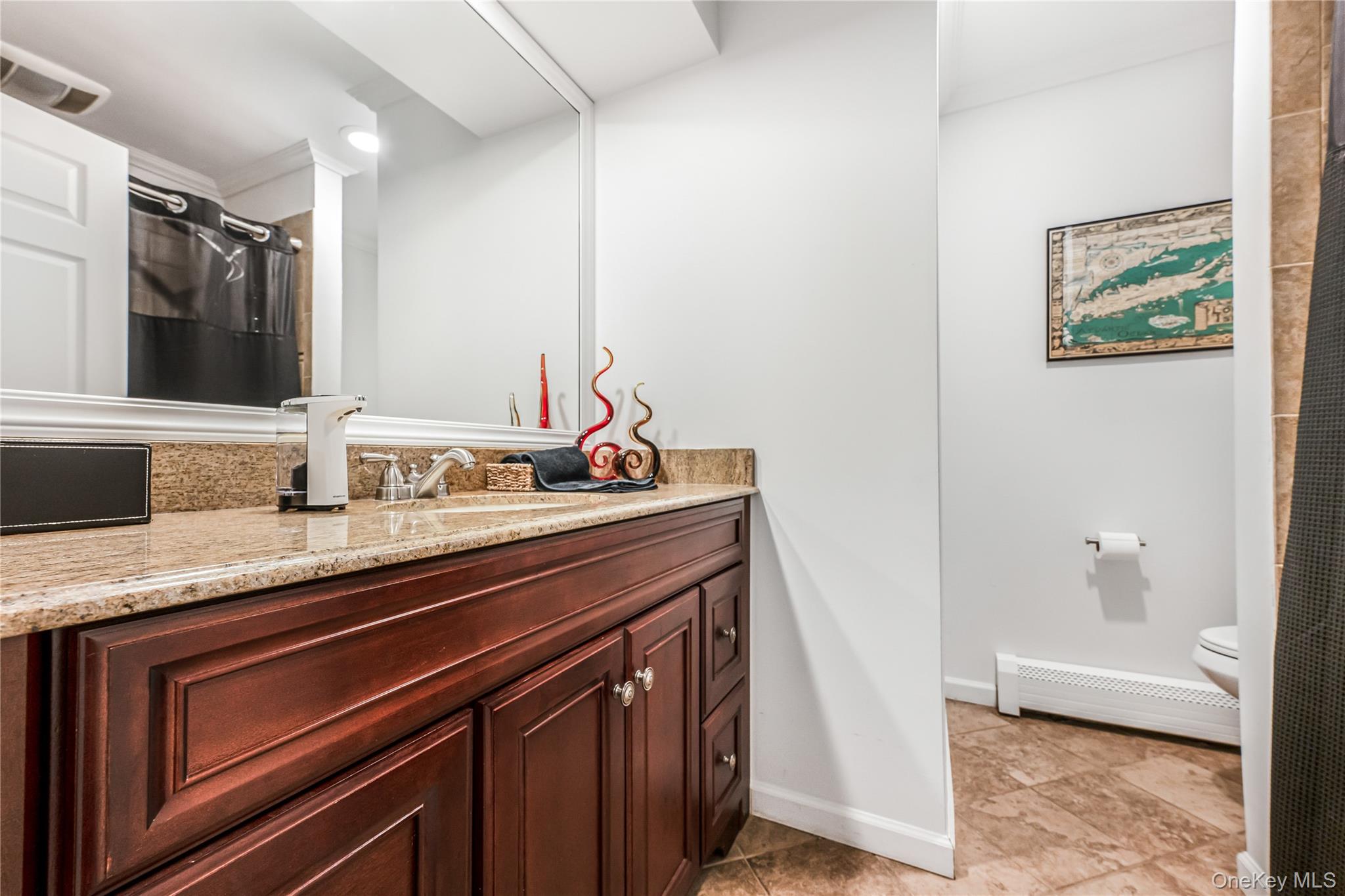 1 Clark Street, Smithtown, NY 11787