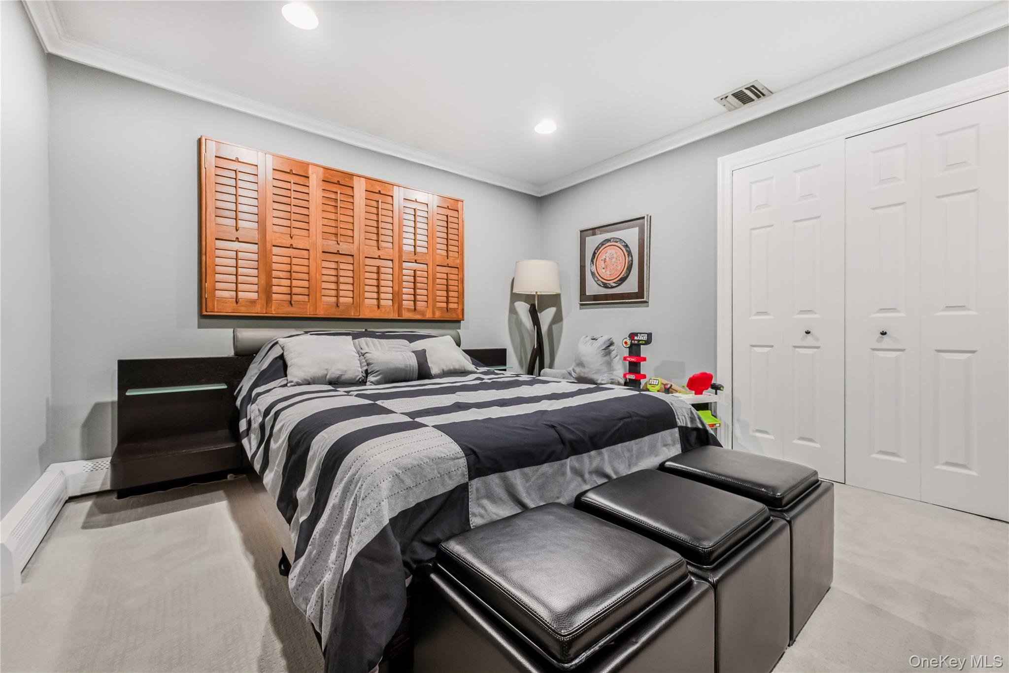 1 Clark Street, Smithtown, NY 11787