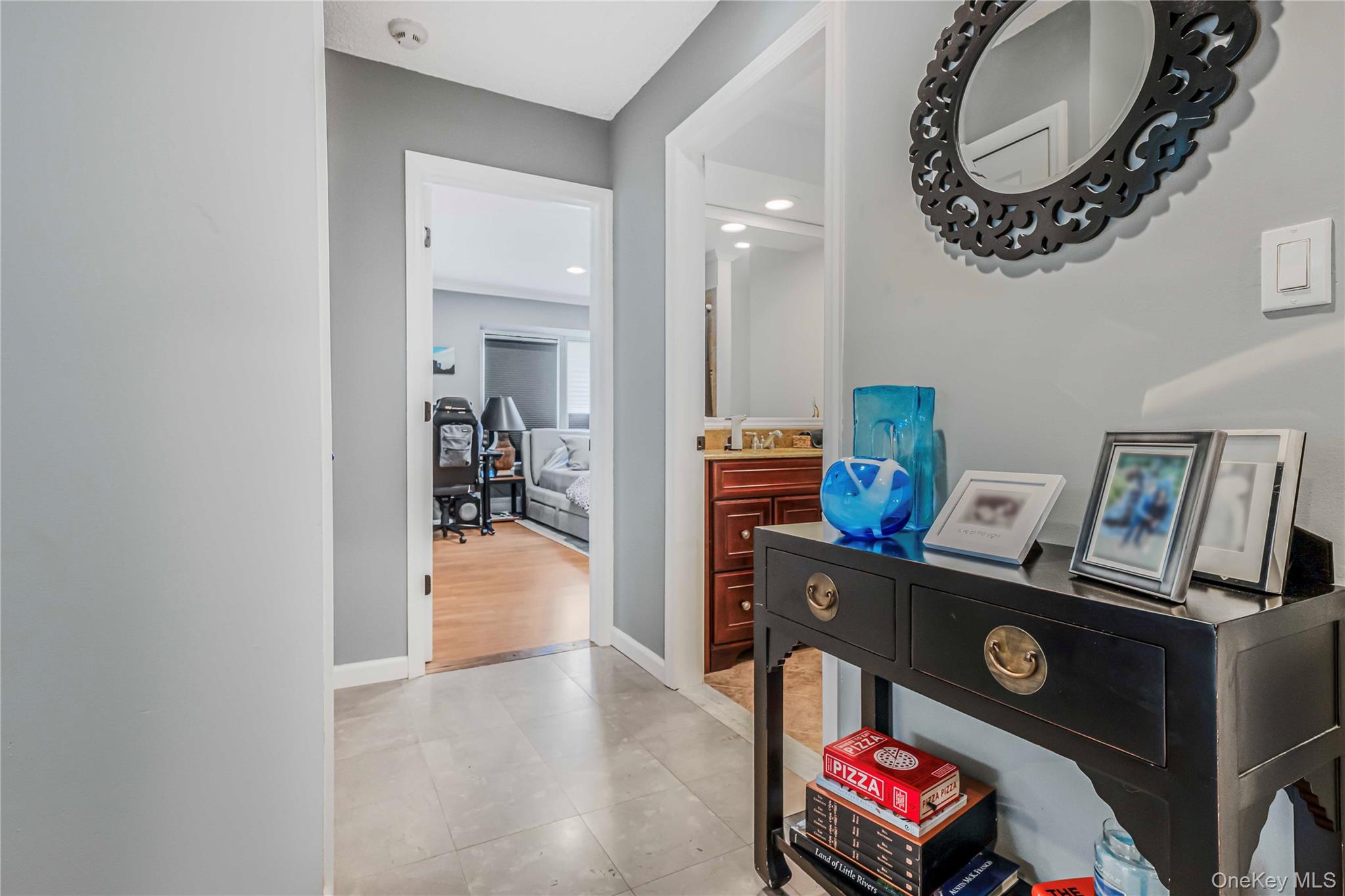 1 Clark Street, Smithtown, NY 11787