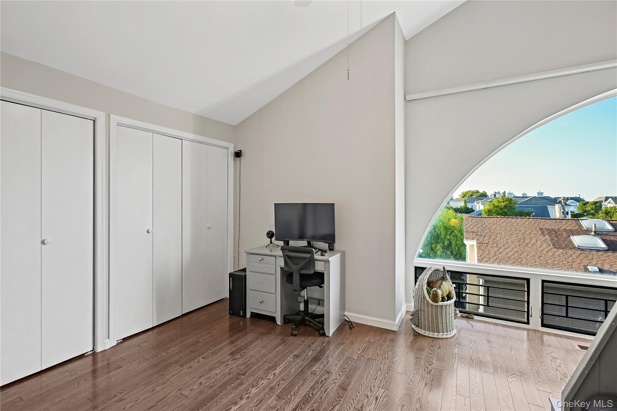 21 Deepwater Way, Bronx, NY 10464