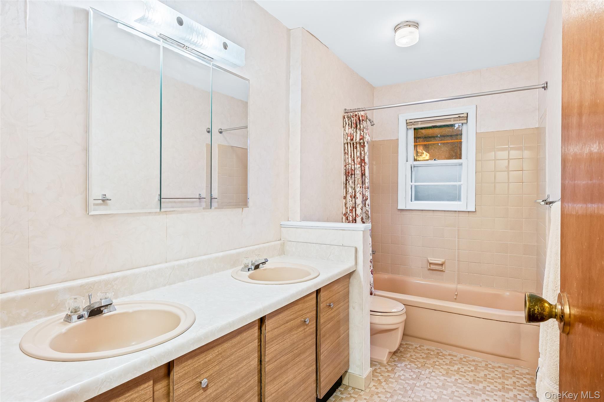 2393 Elk Court, North Bellmore, NY 11710