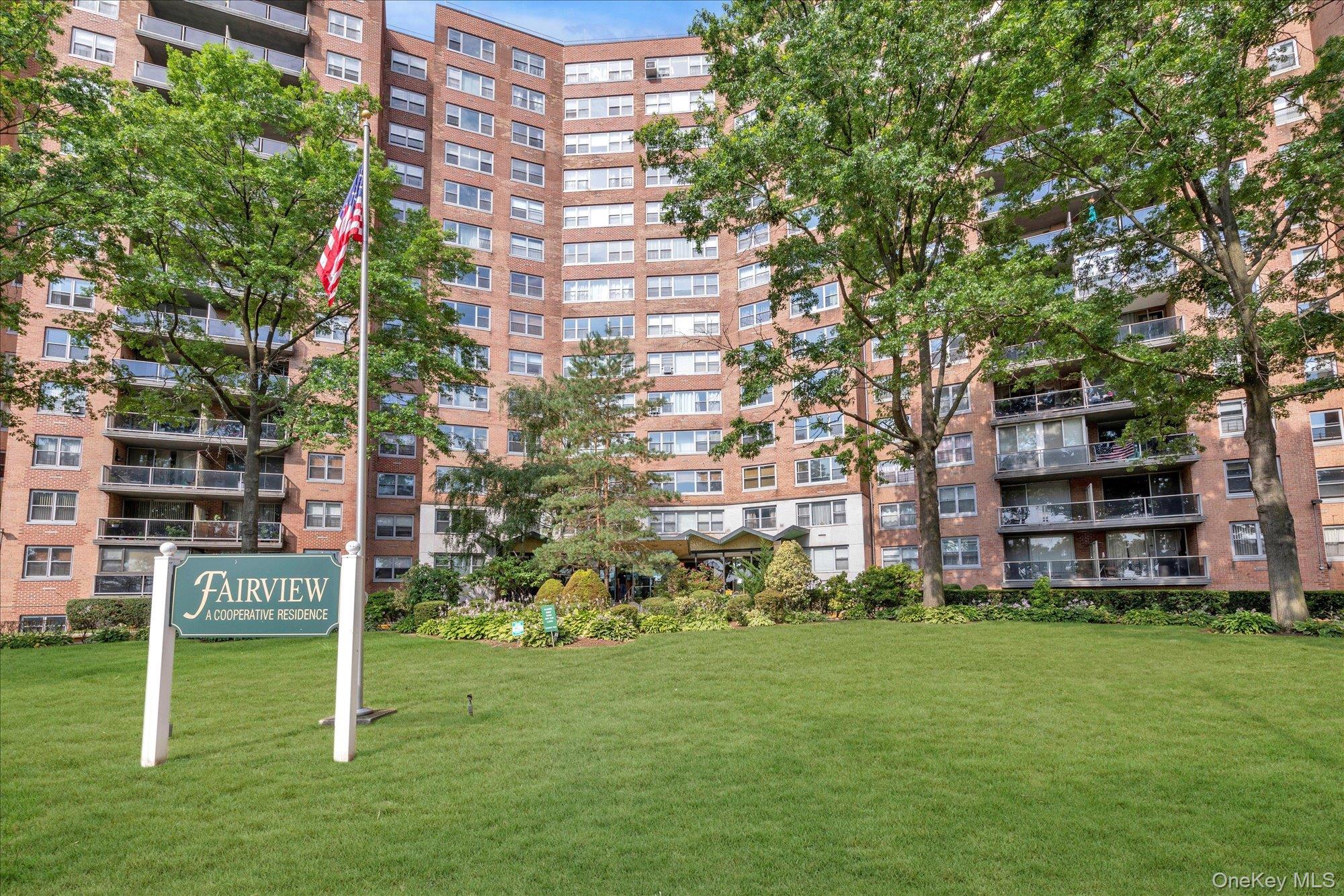 61-20 Grand Central Parkway # C207, Forest Hills, NY 11375