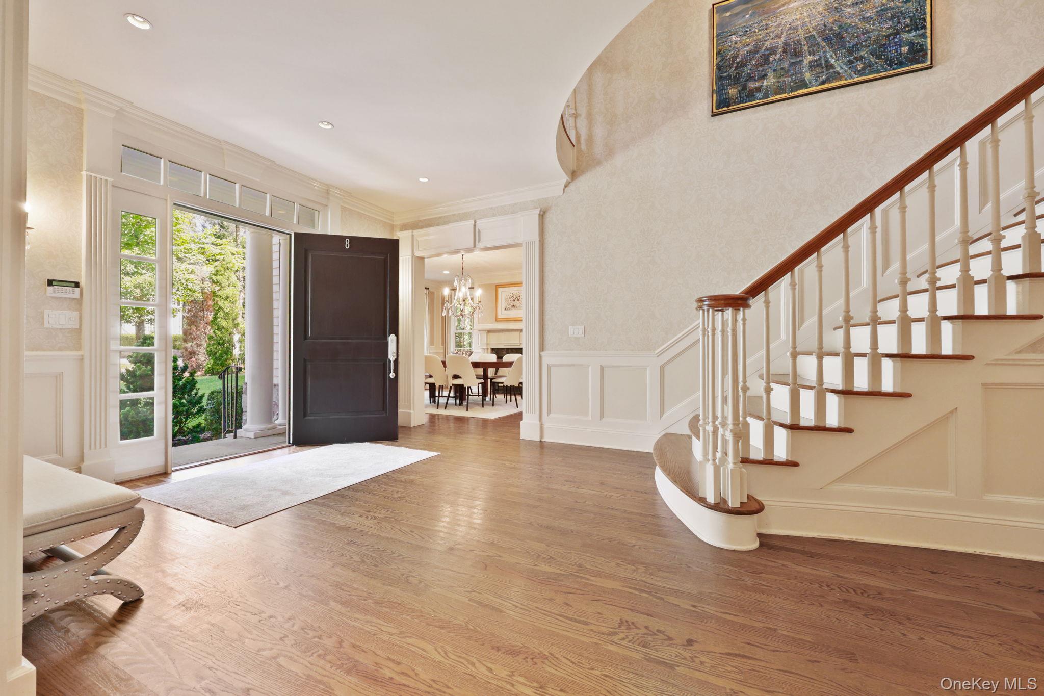 8 Horseguard Lane, Scarsdale, NY 10583