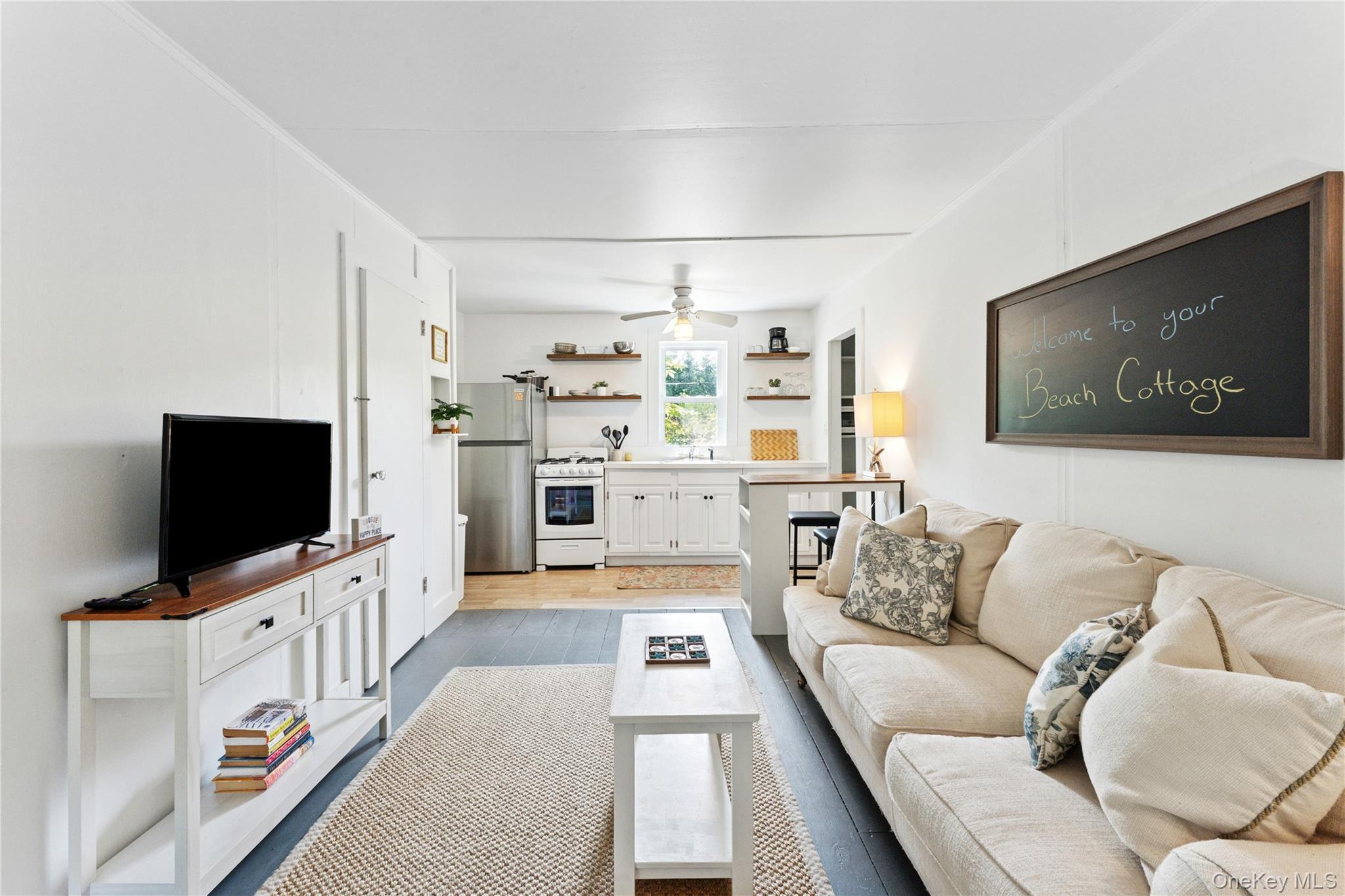 36 Lamb Avenue, Quogue, NY 11959