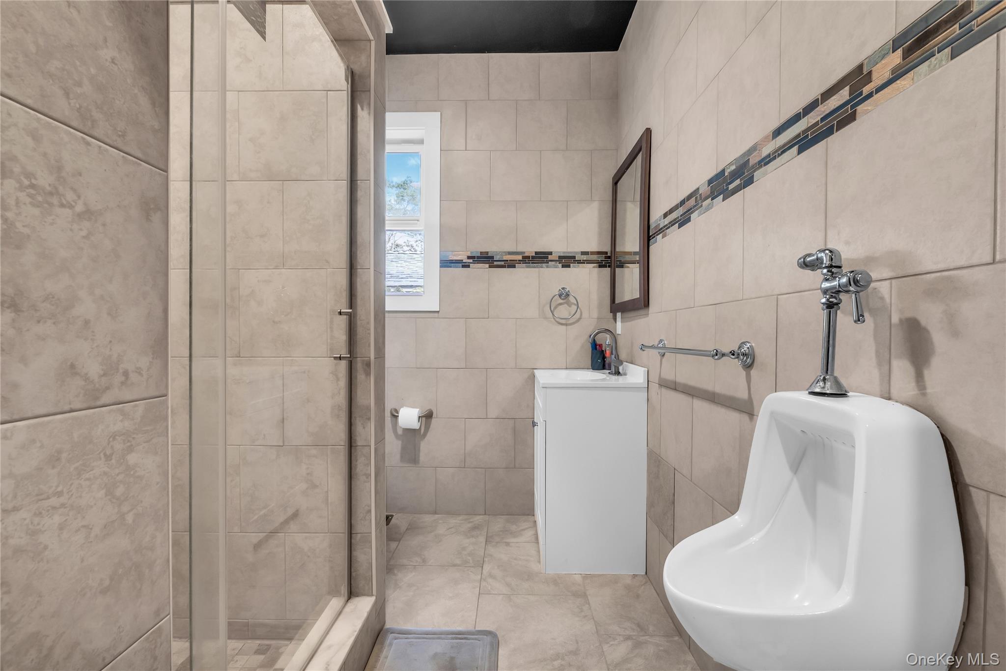 715 Flanders Road, Flanders, NY 11901