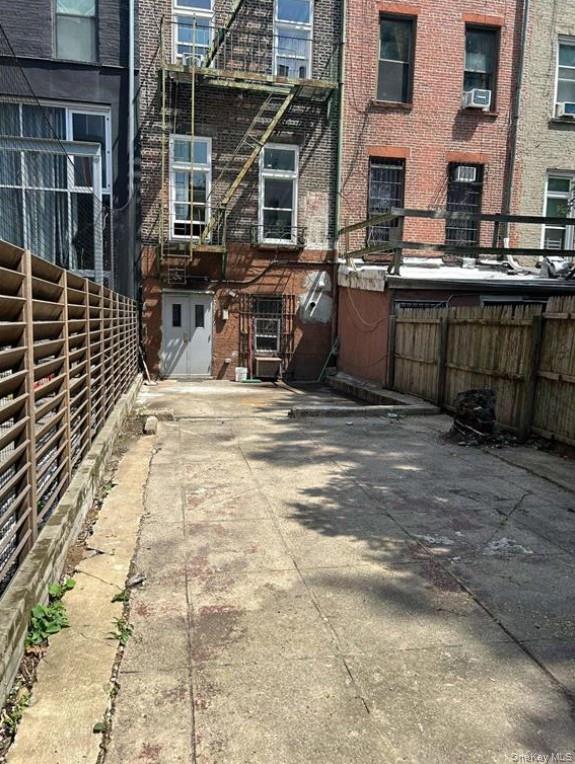 344 E 116th Street # 1, New York (Manhattan), NY 10029