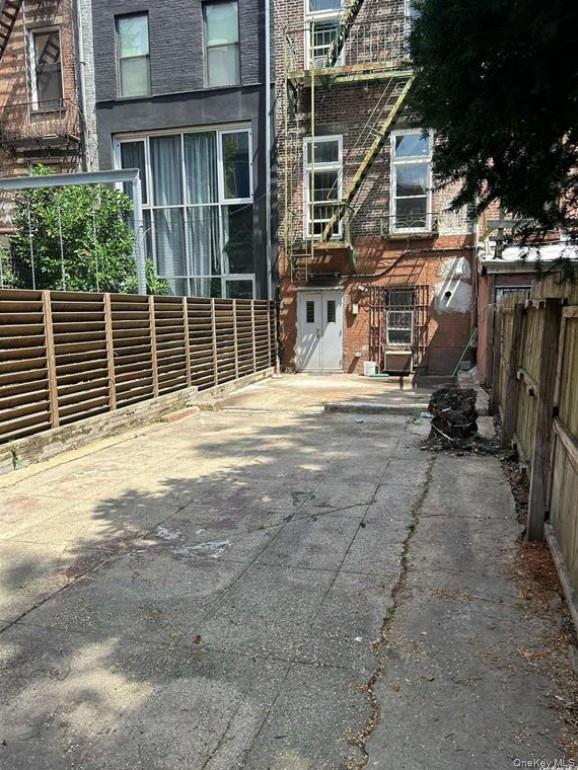 344 E 116th Street # 1, New York (Manhattan), NY 10029