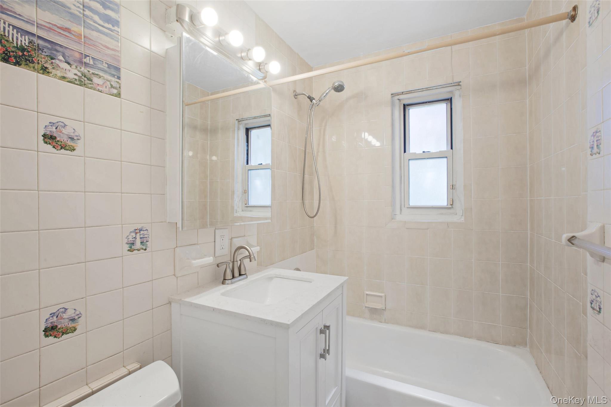 196-35 Dunton Ave Hollis # 1, Hollis, NY 11423