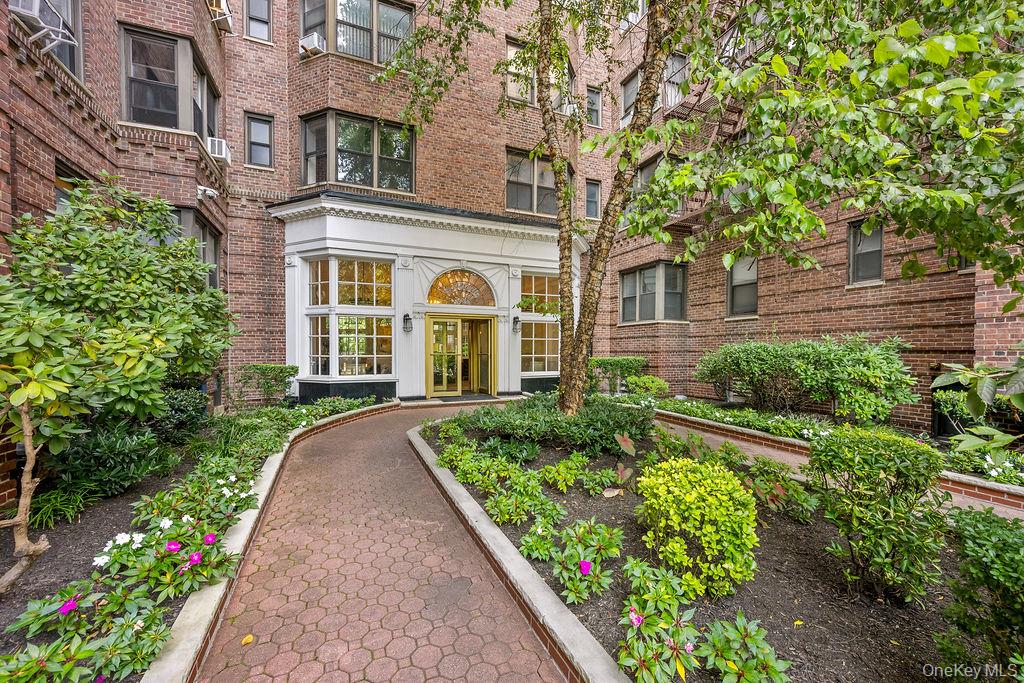 69-40 Yellowstone Boulevard # 62O, Forest Hills, NY 11375