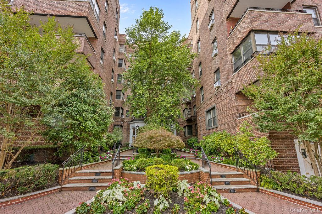 69-40 Yellowstone Boulevard # 62O, Forest Hills, NY 11375