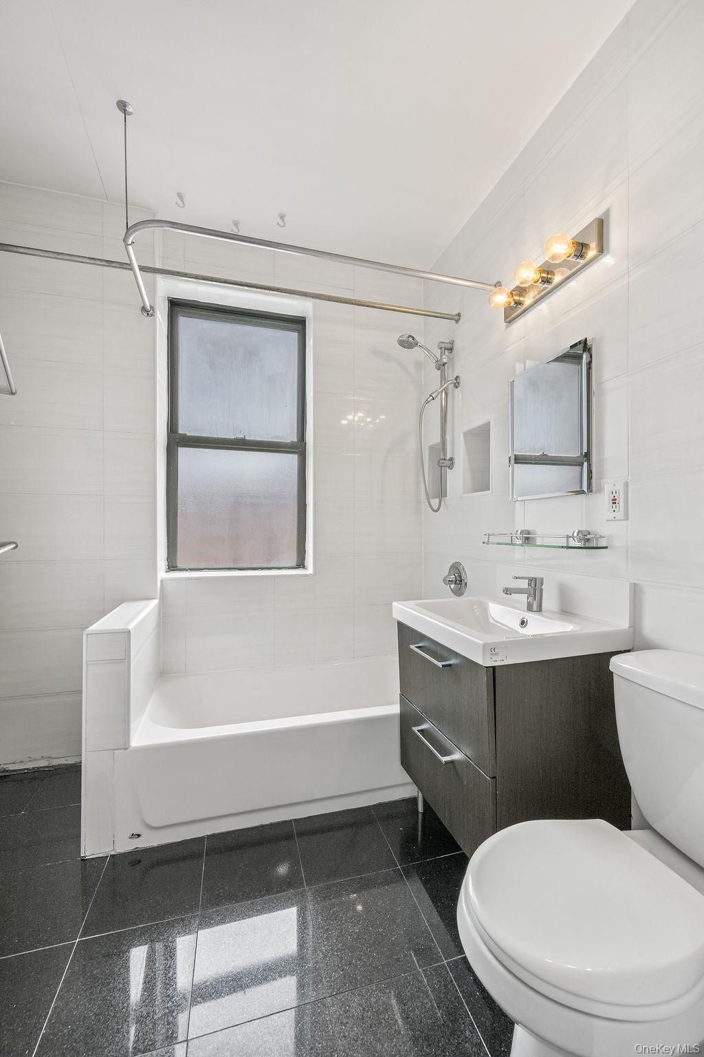 69-40 Yellowstone Boulevard # 62O, Forest Hills, NY 11375