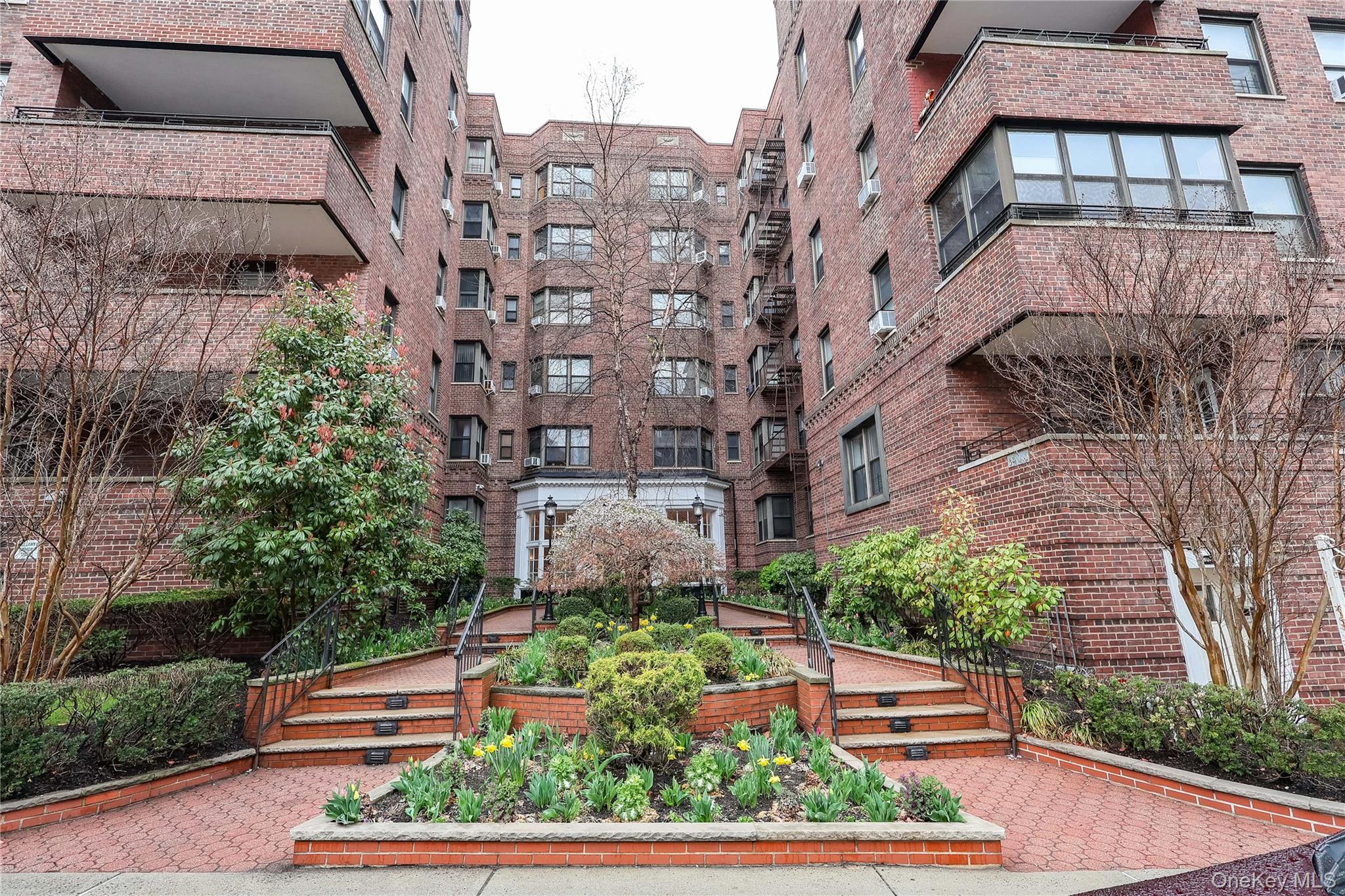 69-40 Yellowstone Boulevard # 62O, Forest Hills, NY 11375