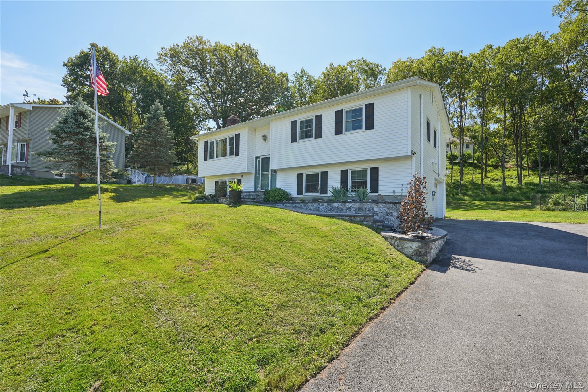 12 Sturr Lane, Florida, NY 10921