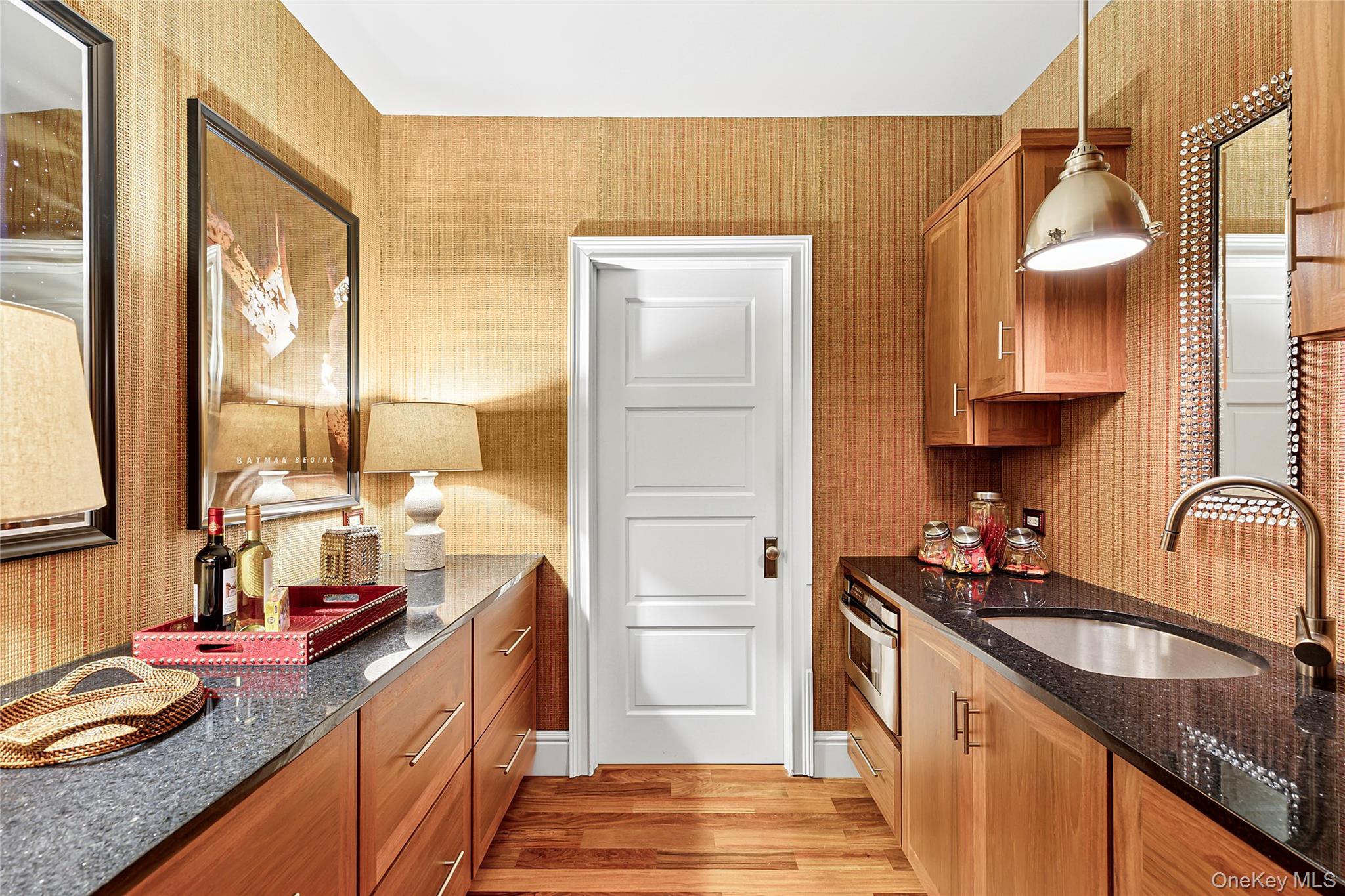 19 Ridge Lane, Miller Place, NY 11764