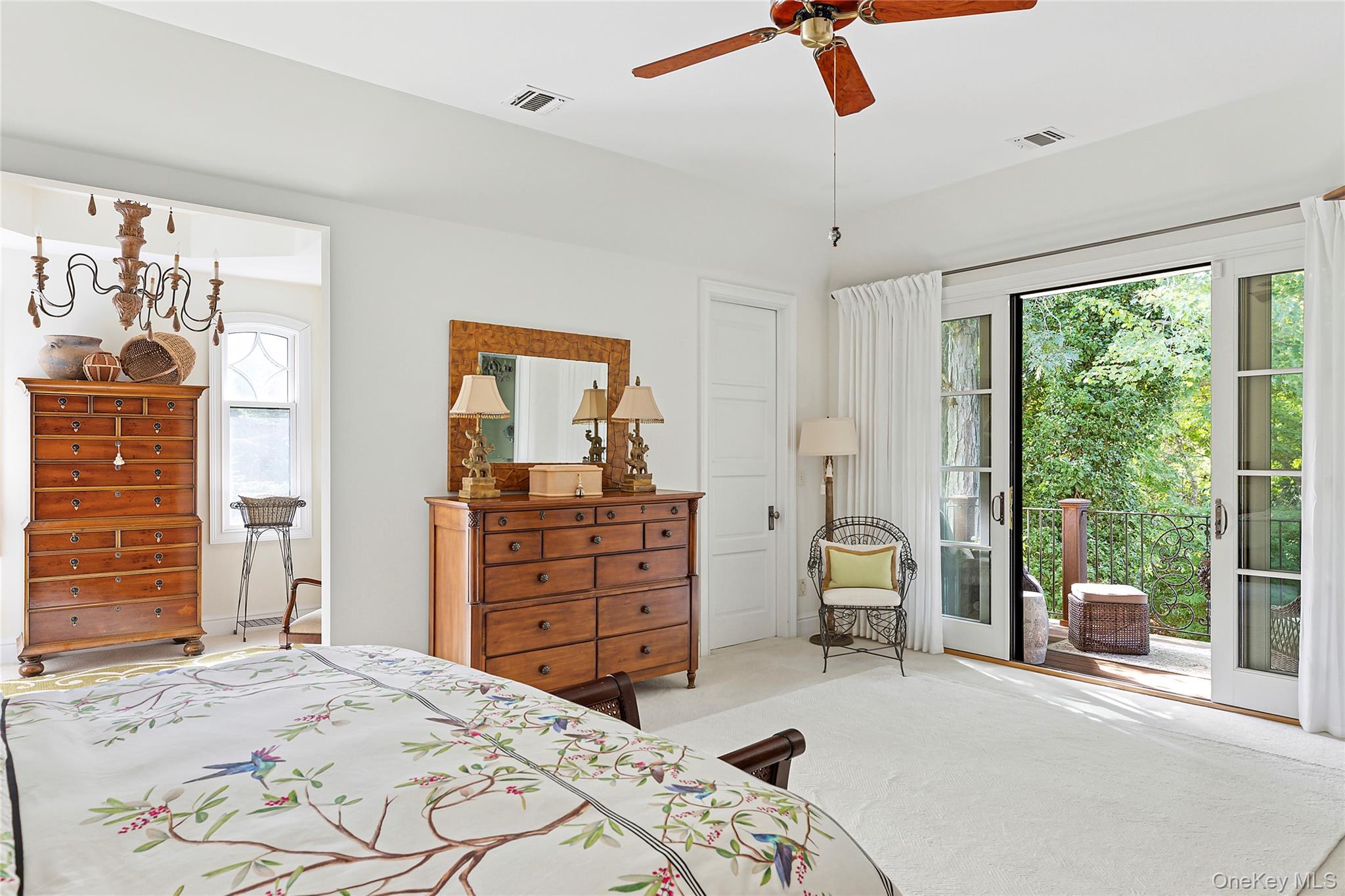 19 Ridge Lane, Miller Place, NY 11764