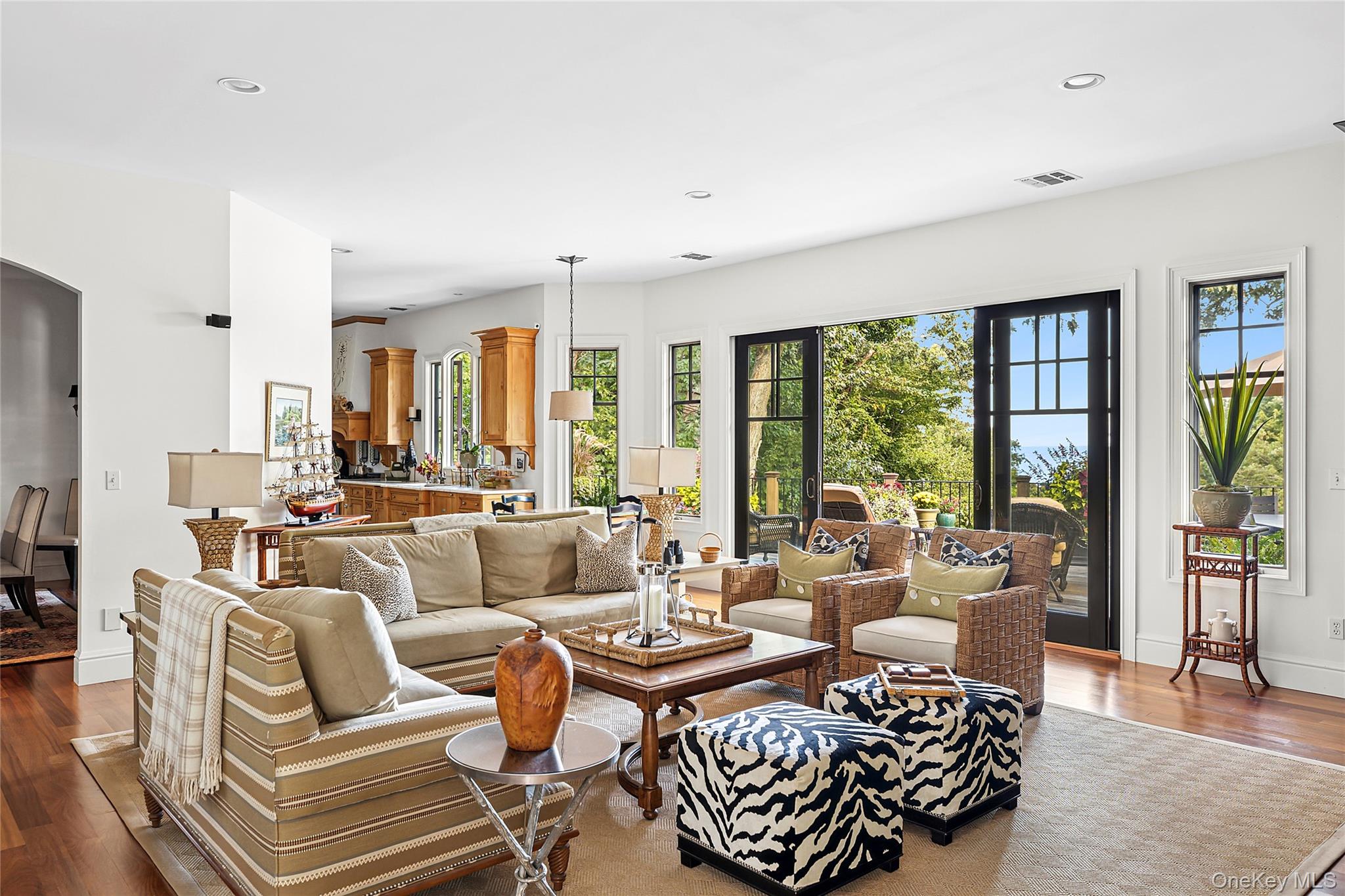 19 Ridge Lane, Miller Place, NY 11764