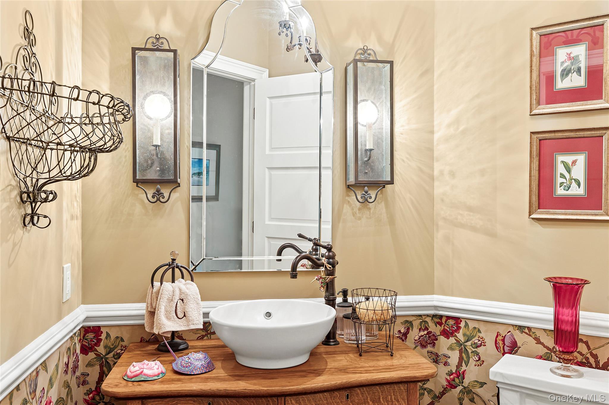 19 Ridge Lane, Miller Place, NY 11764