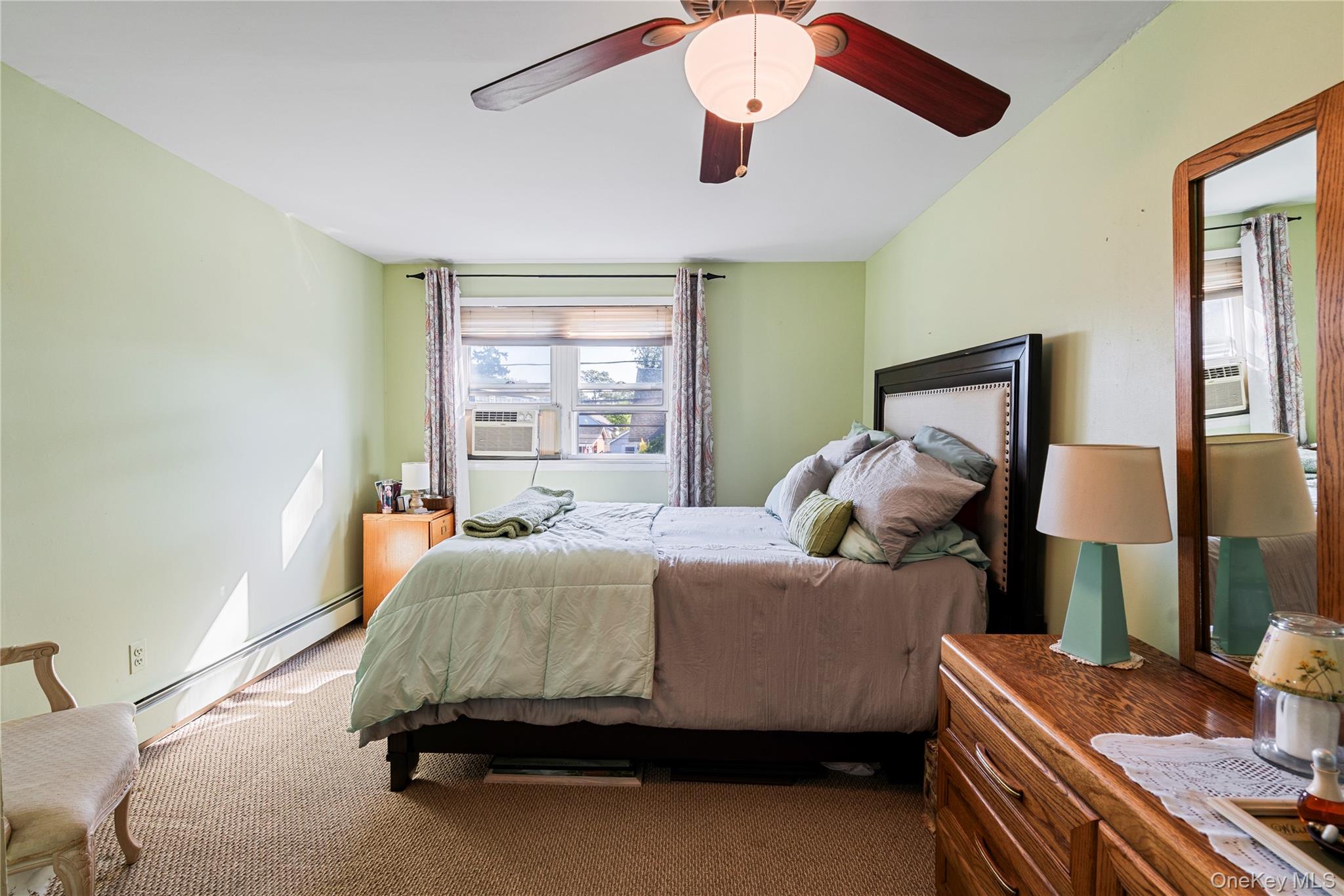 197 S 4th Street, Lindenhurst, NY 11757