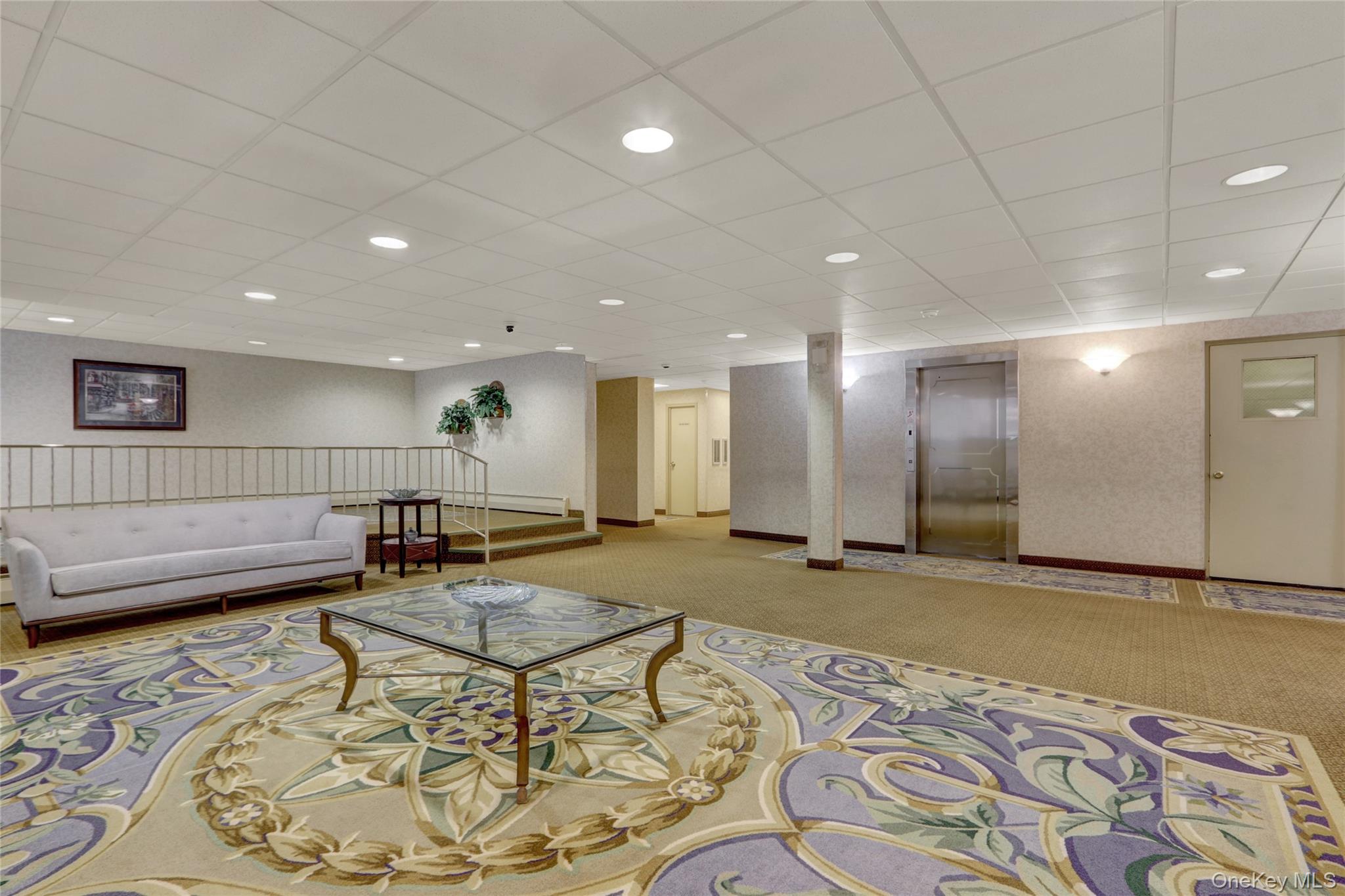 20 Daley Place # 104, Lynbrook, NY 11563