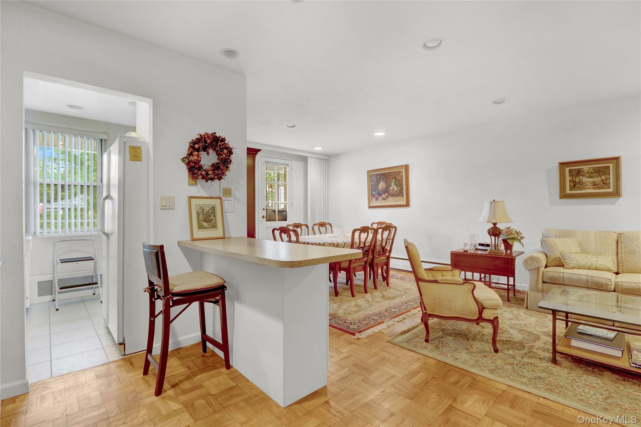 20 Daley Place # 104, Lynbrook, NY 11563