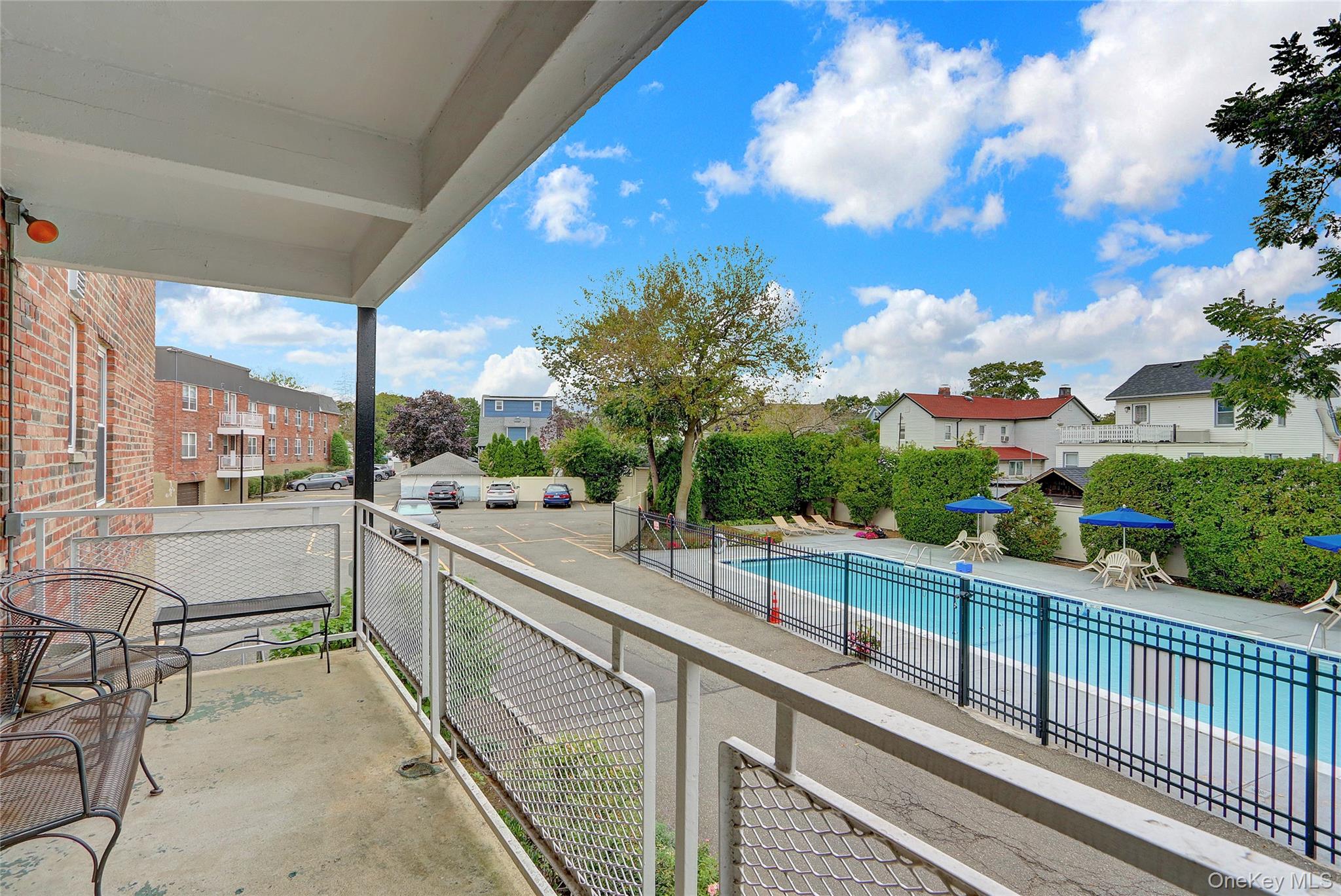 20 Daley Place # 104, Lynbrook, NY 11563