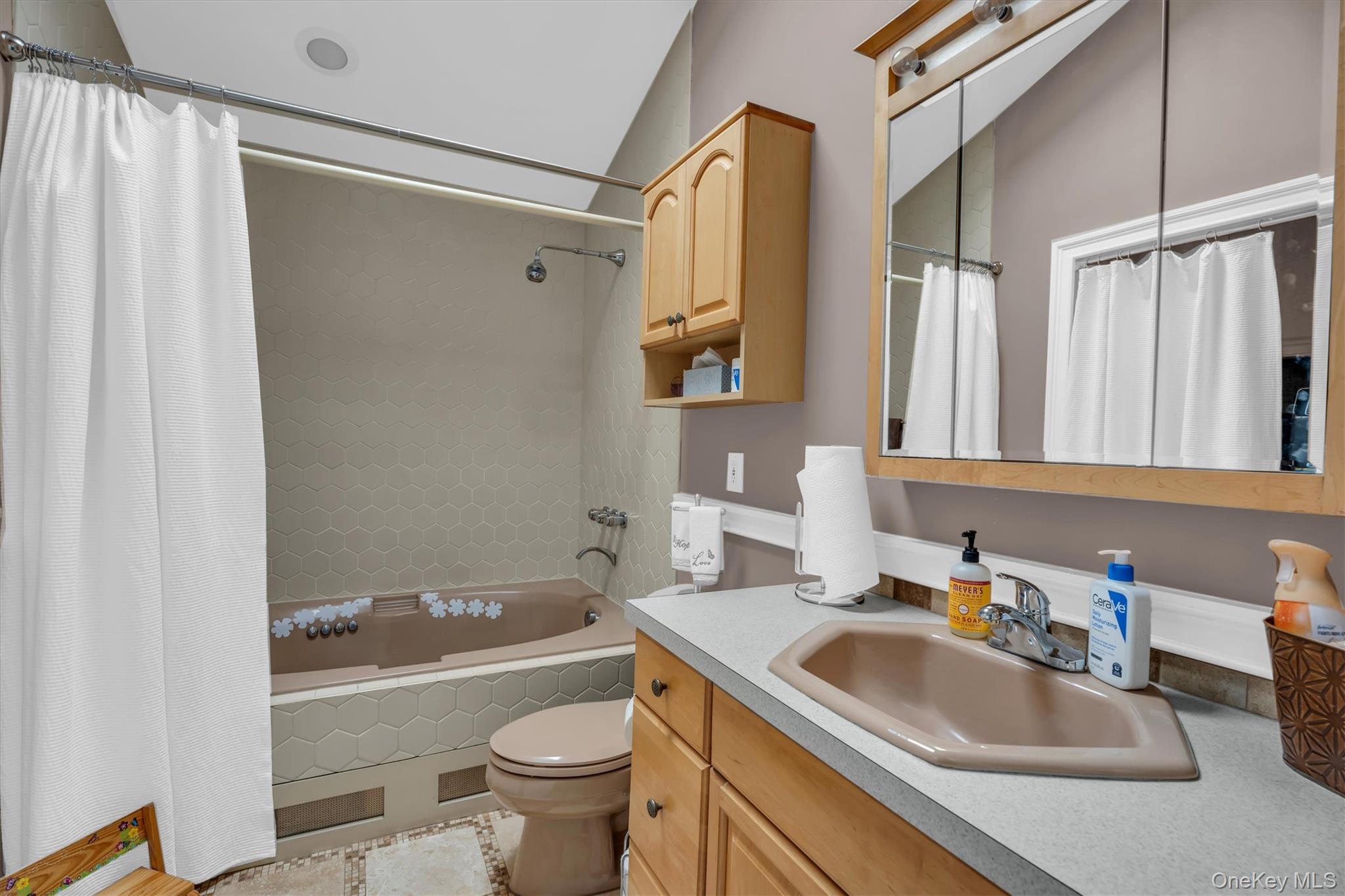 70 Hunter Lane, Centereach, NY 11720