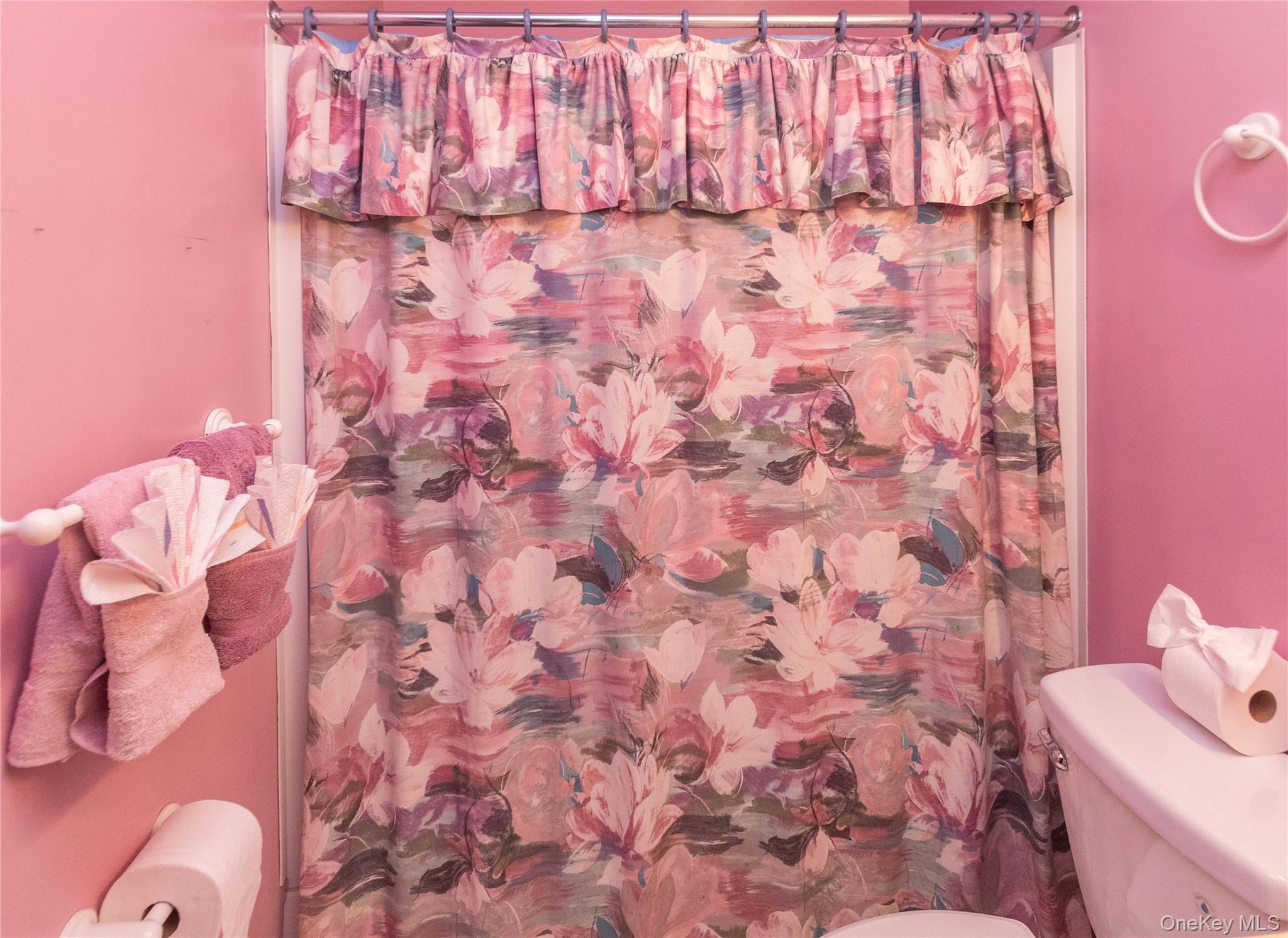 16 Hilltop Circle, Fishkill, NY 12524