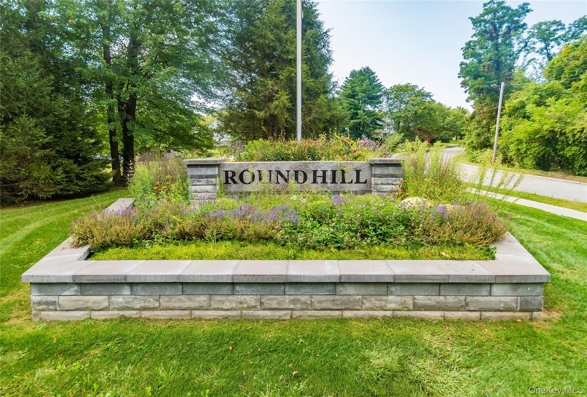 16 Hilltop Circle, Fishkill, NY 12524