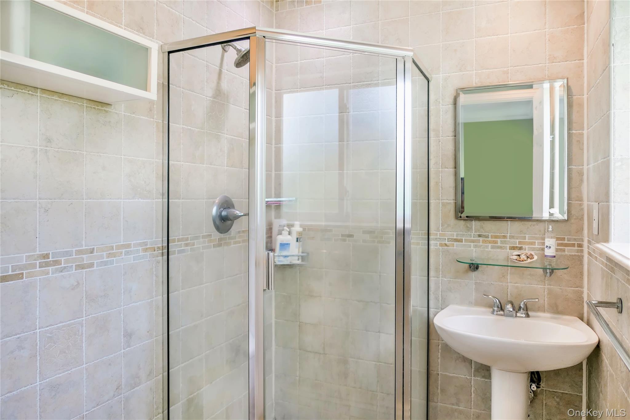 112 Bellhaven Road, Bellport, NY 11713