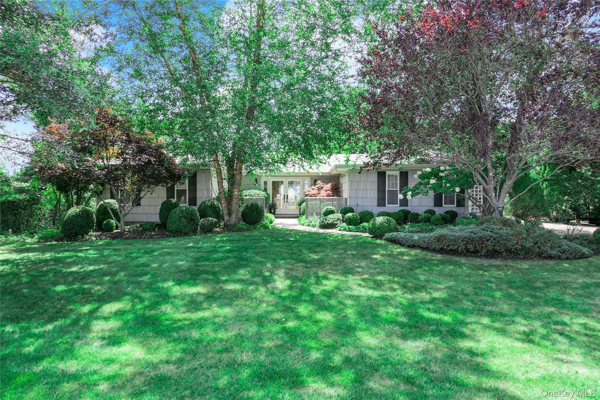 112 Bellhaven Road, Bellport, NY 11713