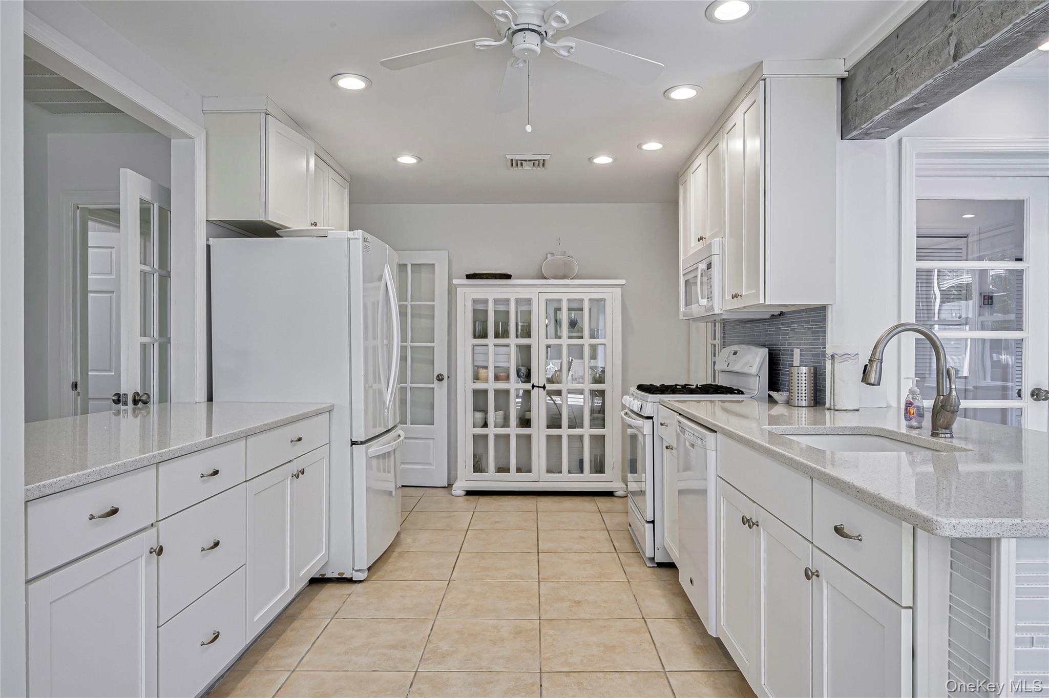 39 Sloop Walk, Ocean Beach, NY 11770