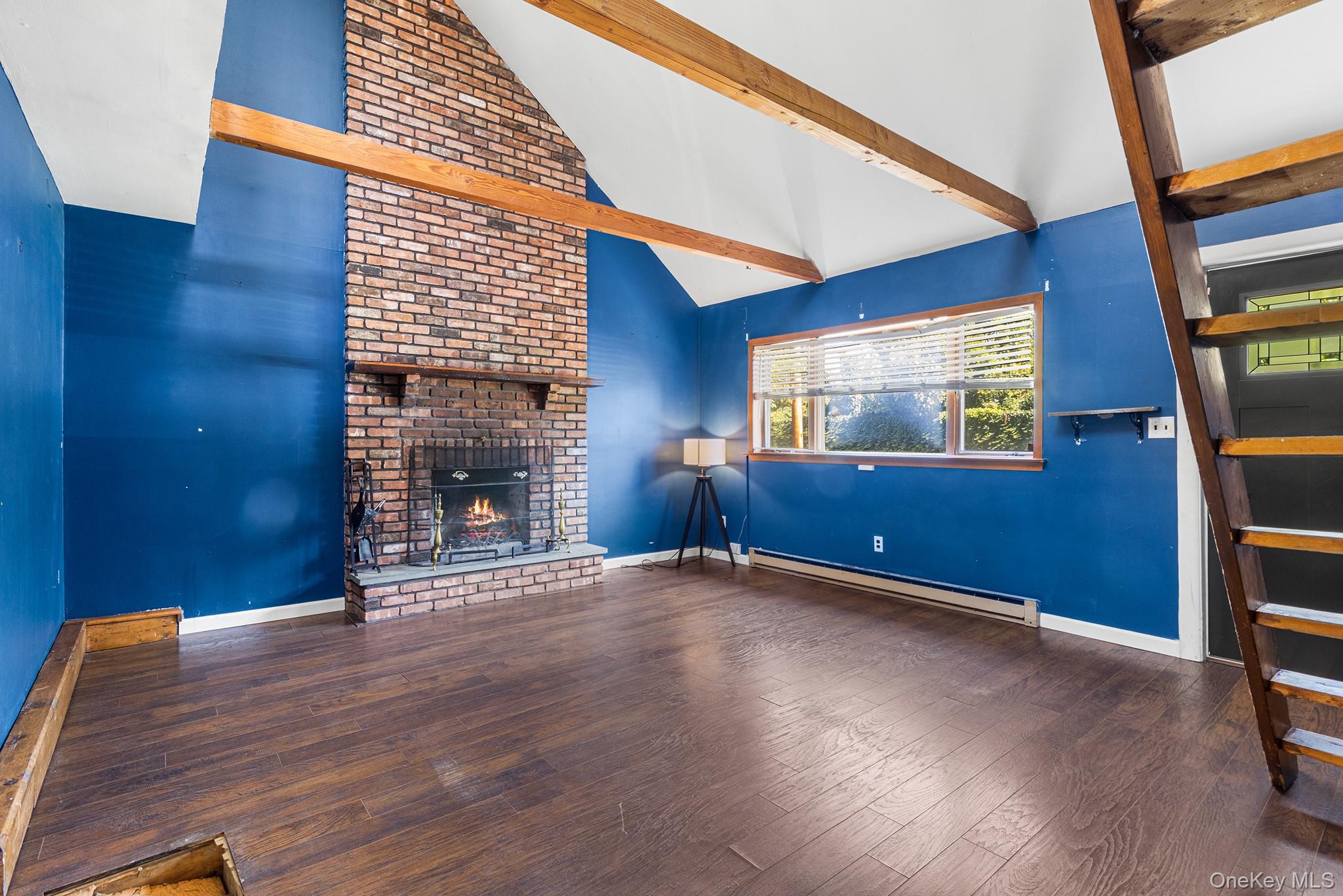 146 E Carmans Road, East Farmingdale, NY 11735