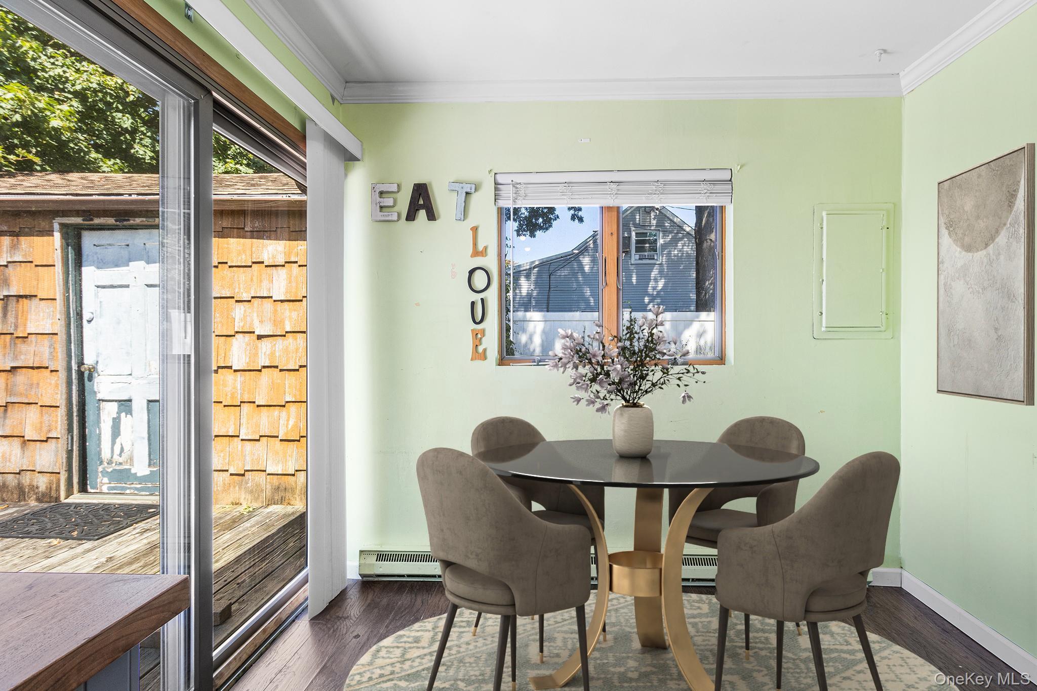 146 E Carmans Road, East Farmingdale, NY 11735