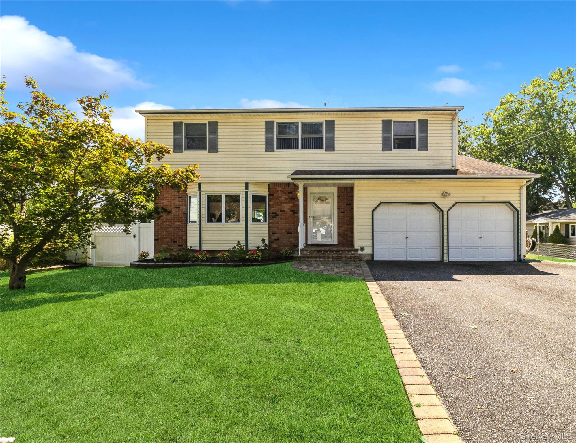 486 Thrift Street, Ronkonkoma, NY 11779