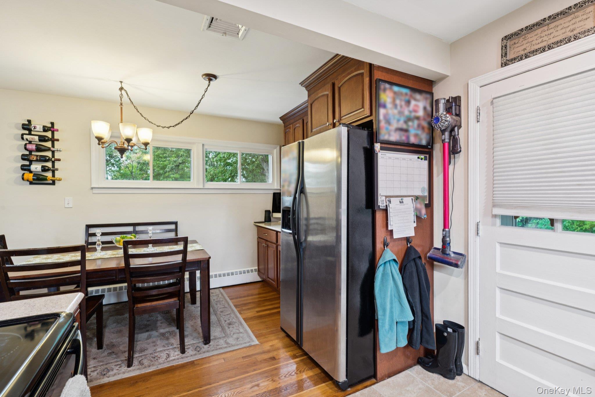 111 Berry Street, Lindenhurst, NY 11757