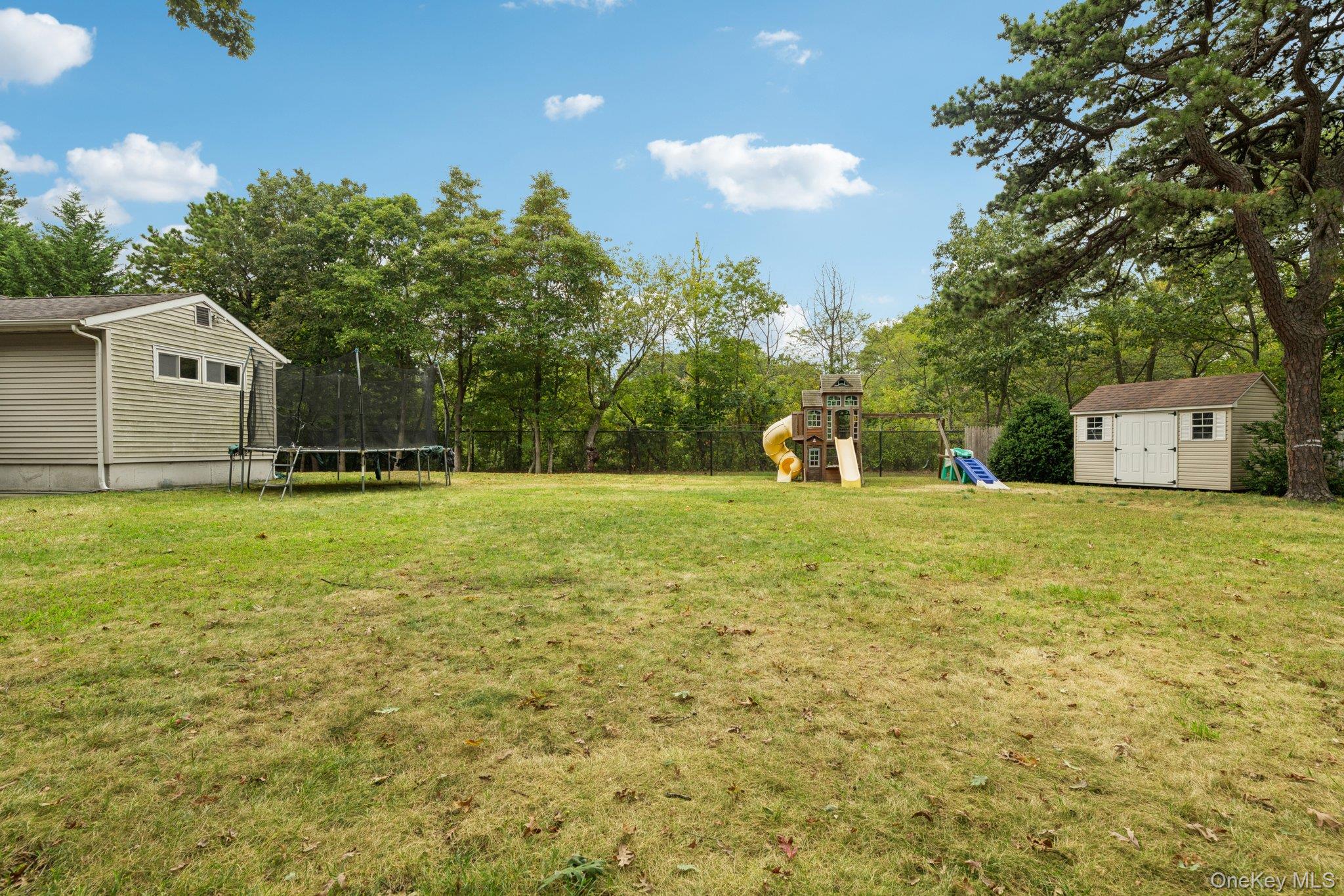 111 Berry Street, Lindenhurst, NY 11757