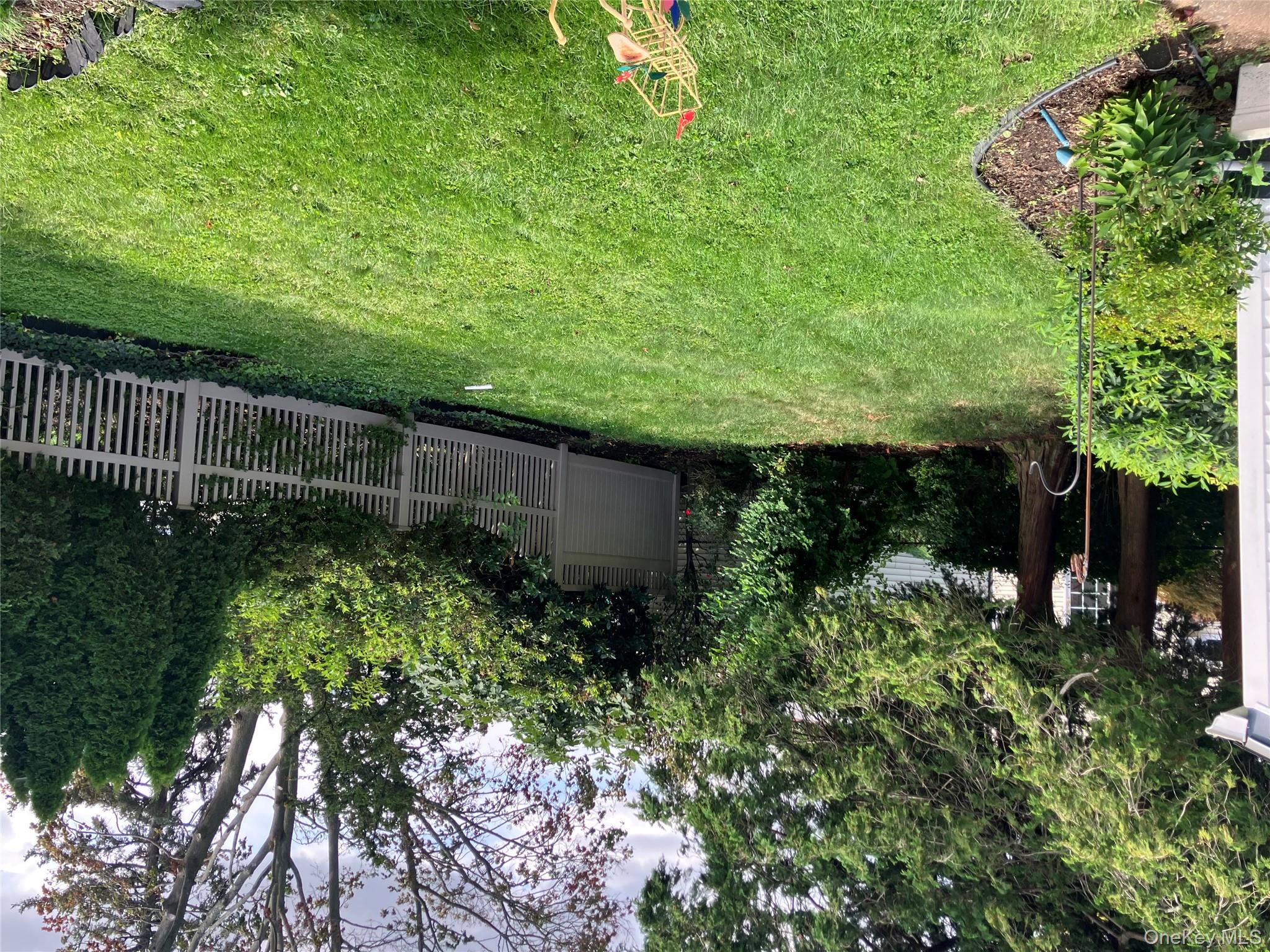 40 Irwin Street, New Hyde Park, NY 11040