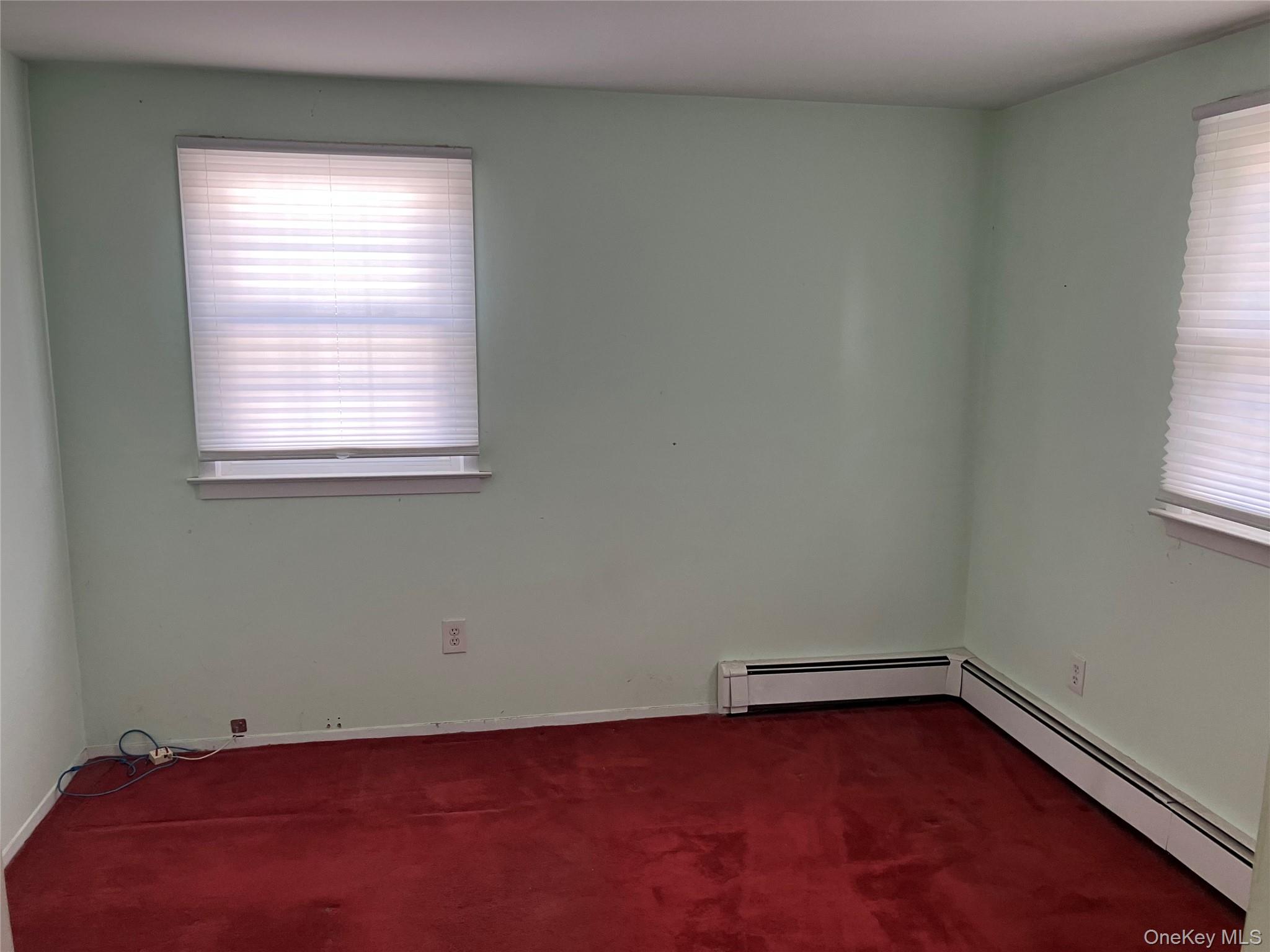 40 Irwin Street, New Hyde Park, NY 11040