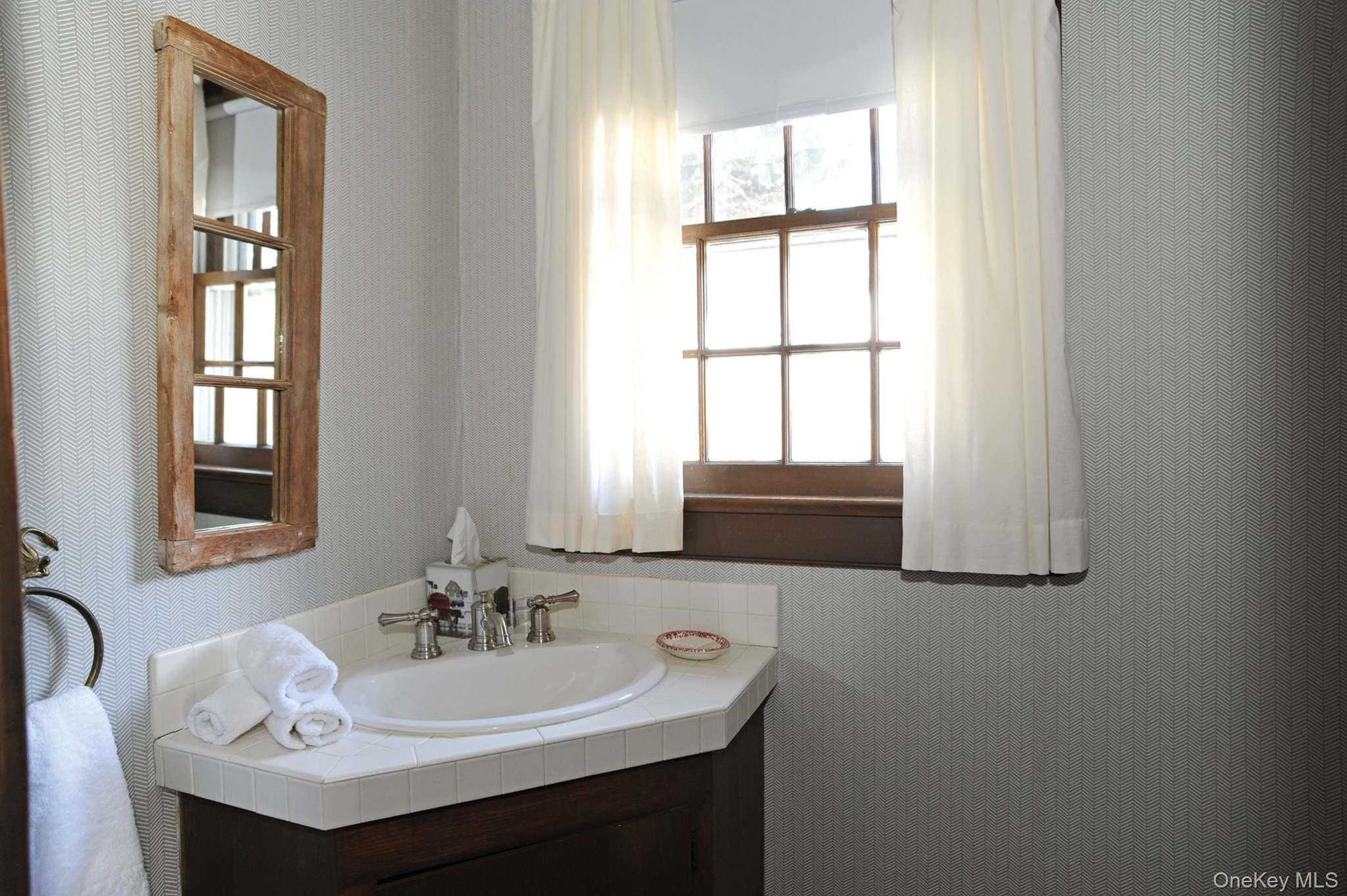 130 Hildreth Place, Bridgehampton, NY 11937