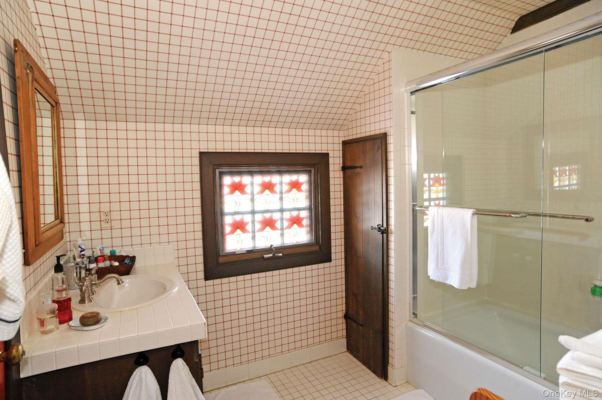 130 Hildreth Place, Bridgehampton, NY 11937