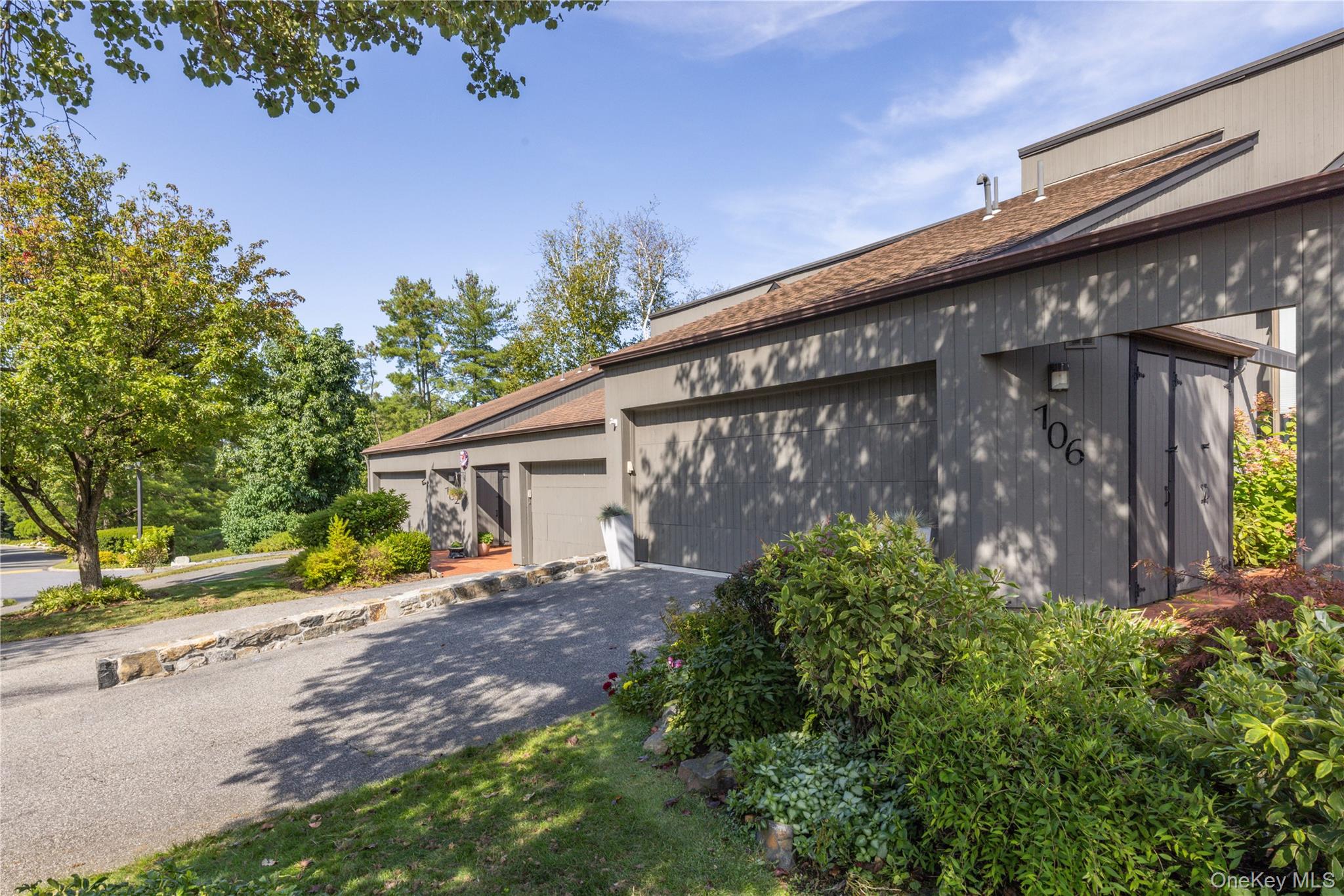 106 Stone Oaks Drive, Hartsdale, NY 10530