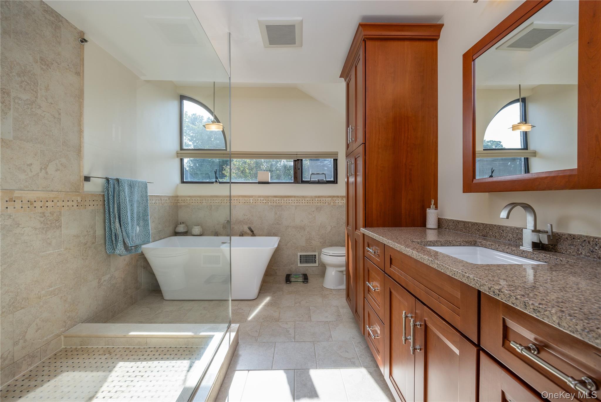 106 Stone Oaks Drive, Hartsdale, NY 10530