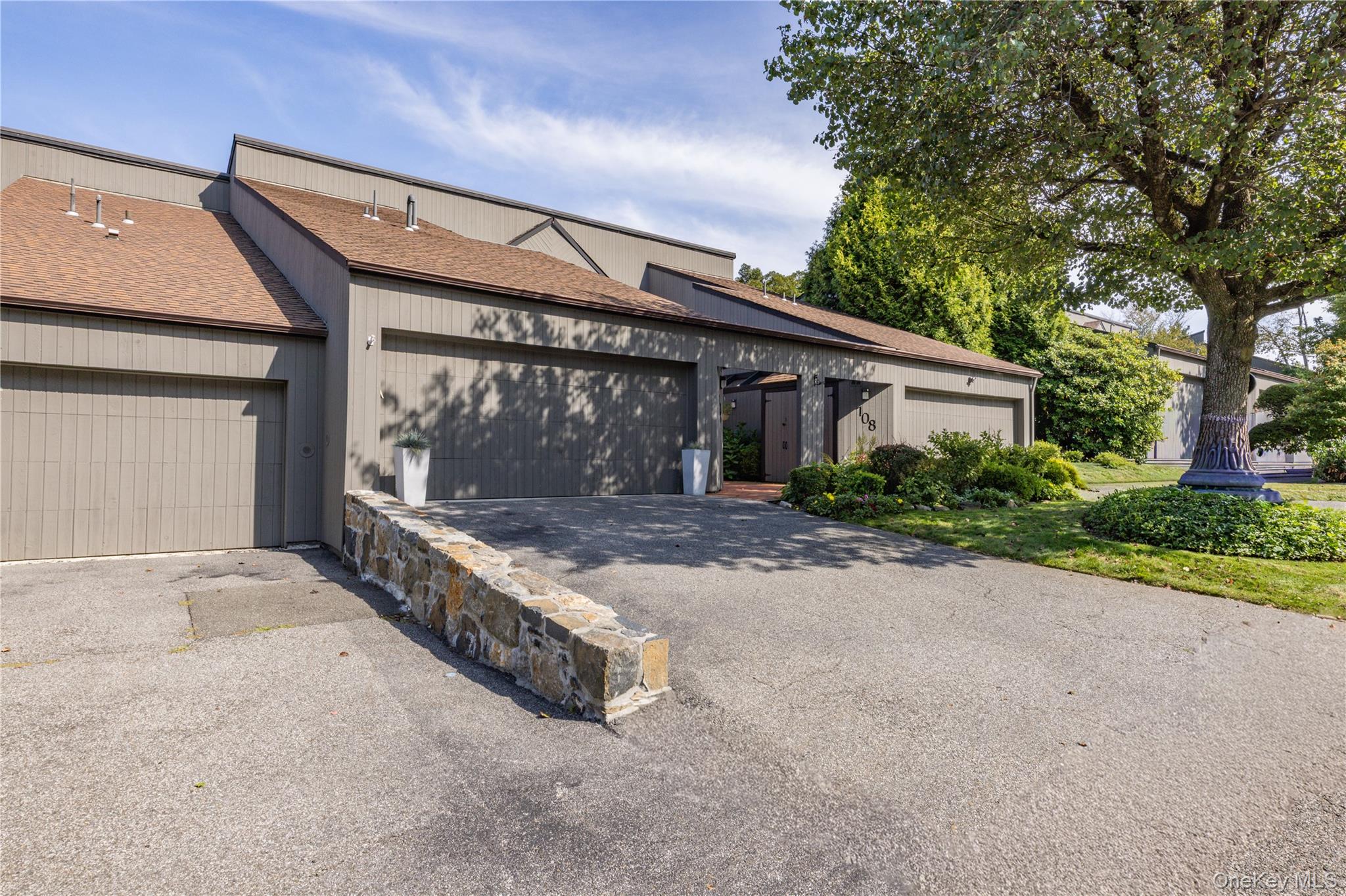 106 Stone Oaks Drive, Hartsdale, NY 10530